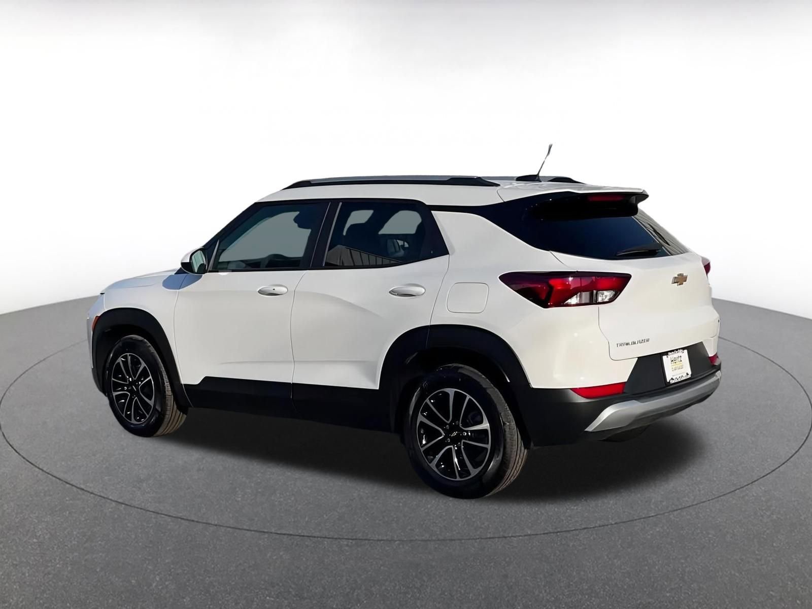 Thumbnail: 2025 Chevrolet TrailBlazer - 10