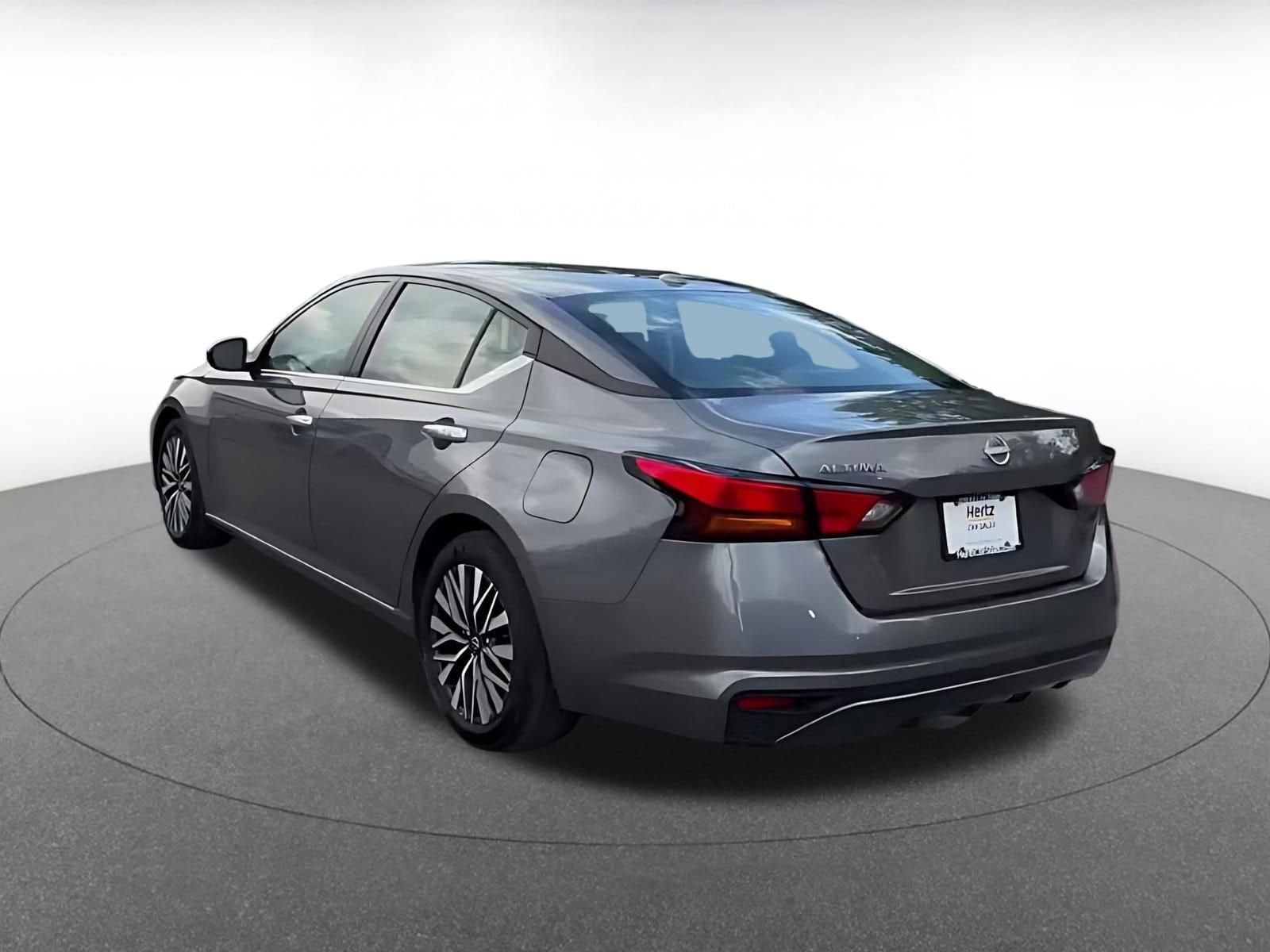 Thumbnail: 2025 Nissan Altima - 11