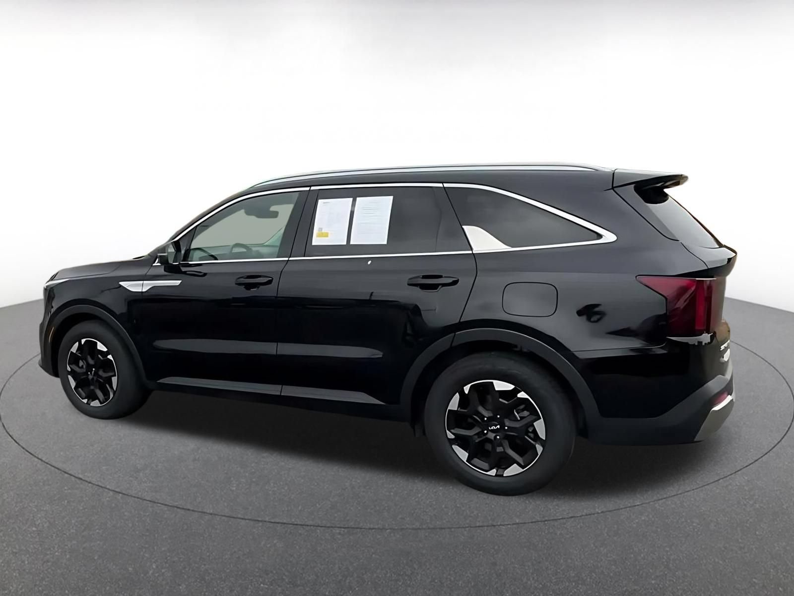 Thumbnail: 2024 Kia Sorento - 9