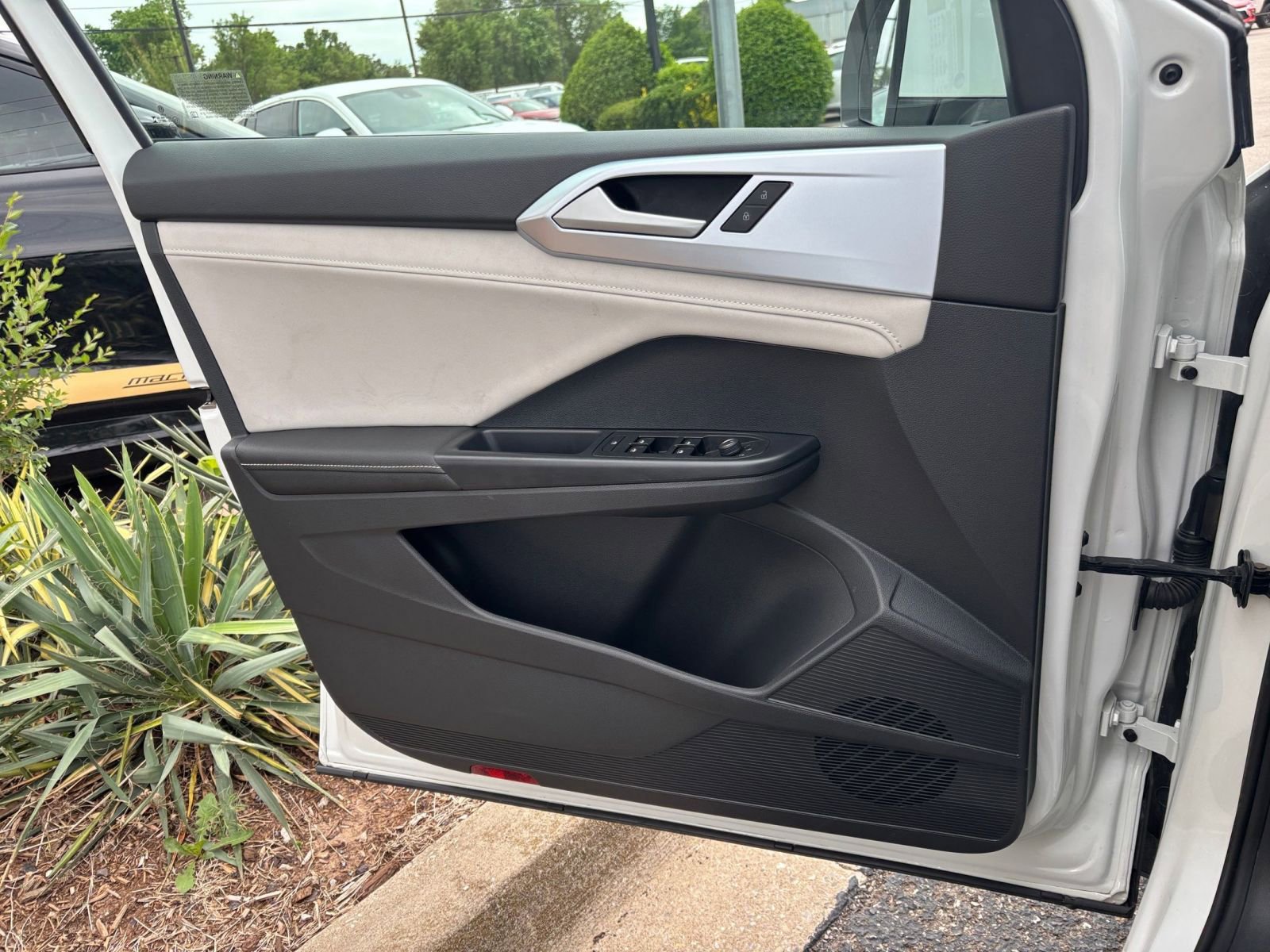 Thumbnail: 2025 Volkswagen Taos - 18