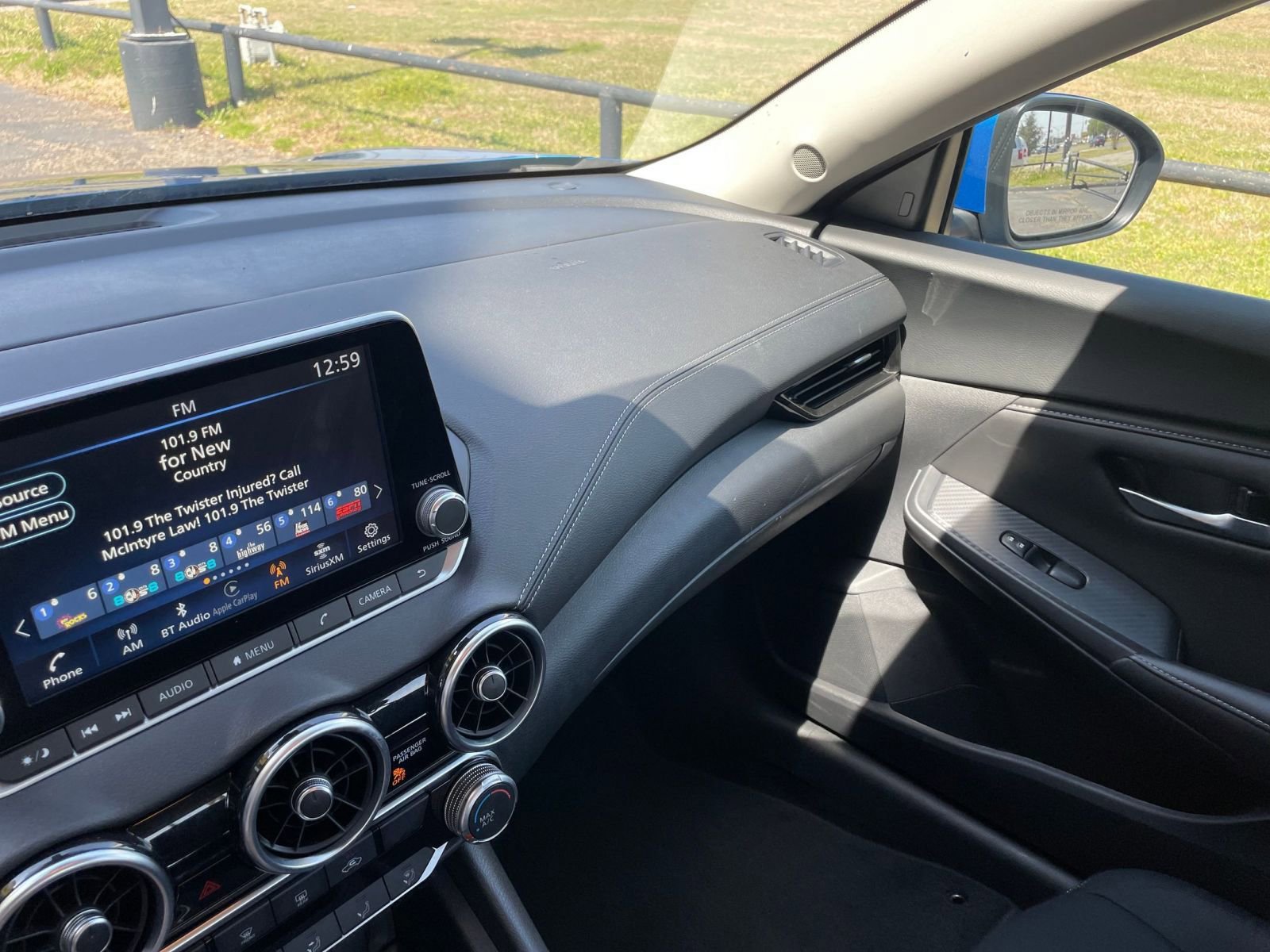 Thumbnail: 2025 Nissan Sentra - 33