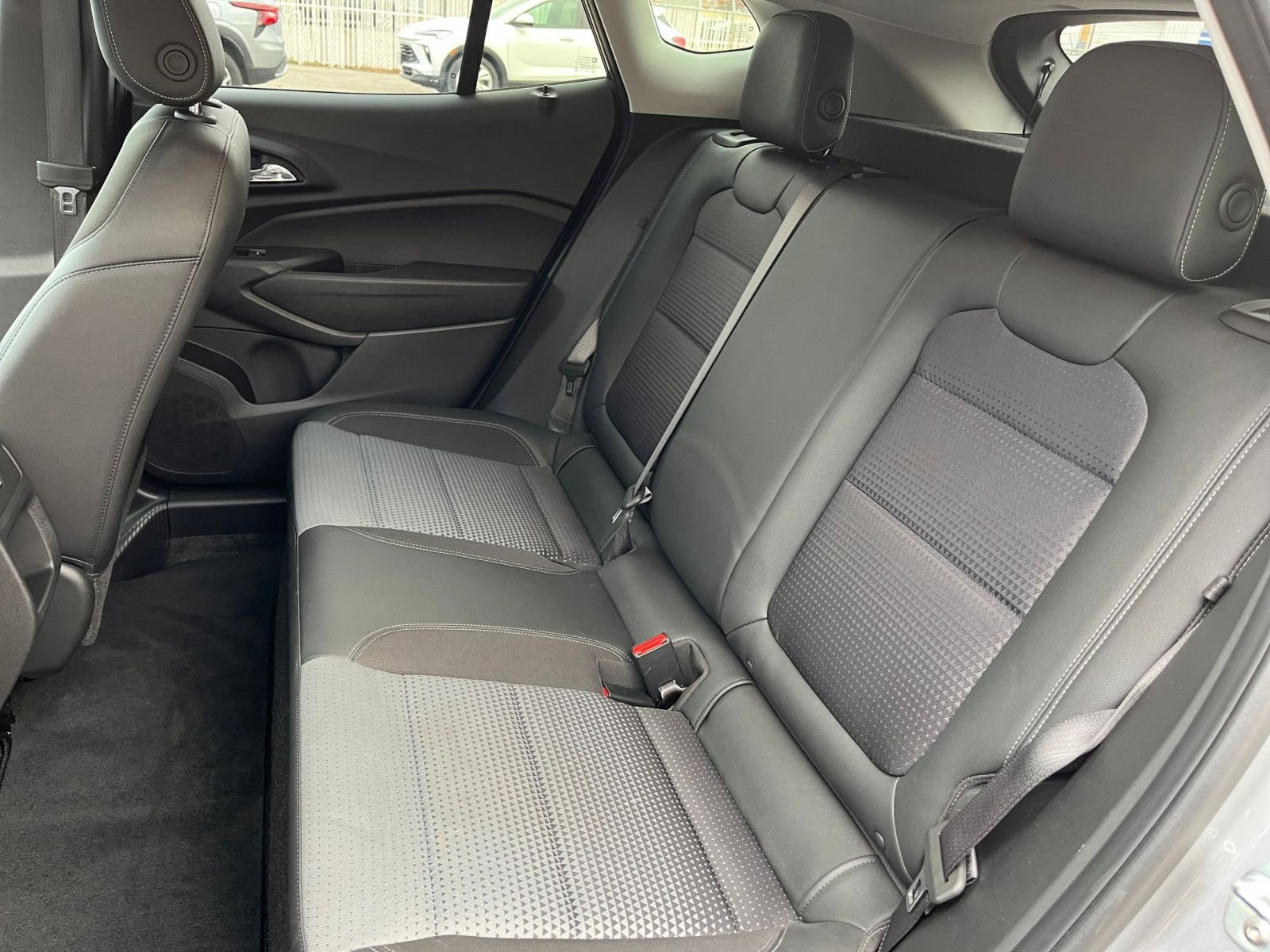 Thumbnail: 2025 Chevrolet Trax - 24