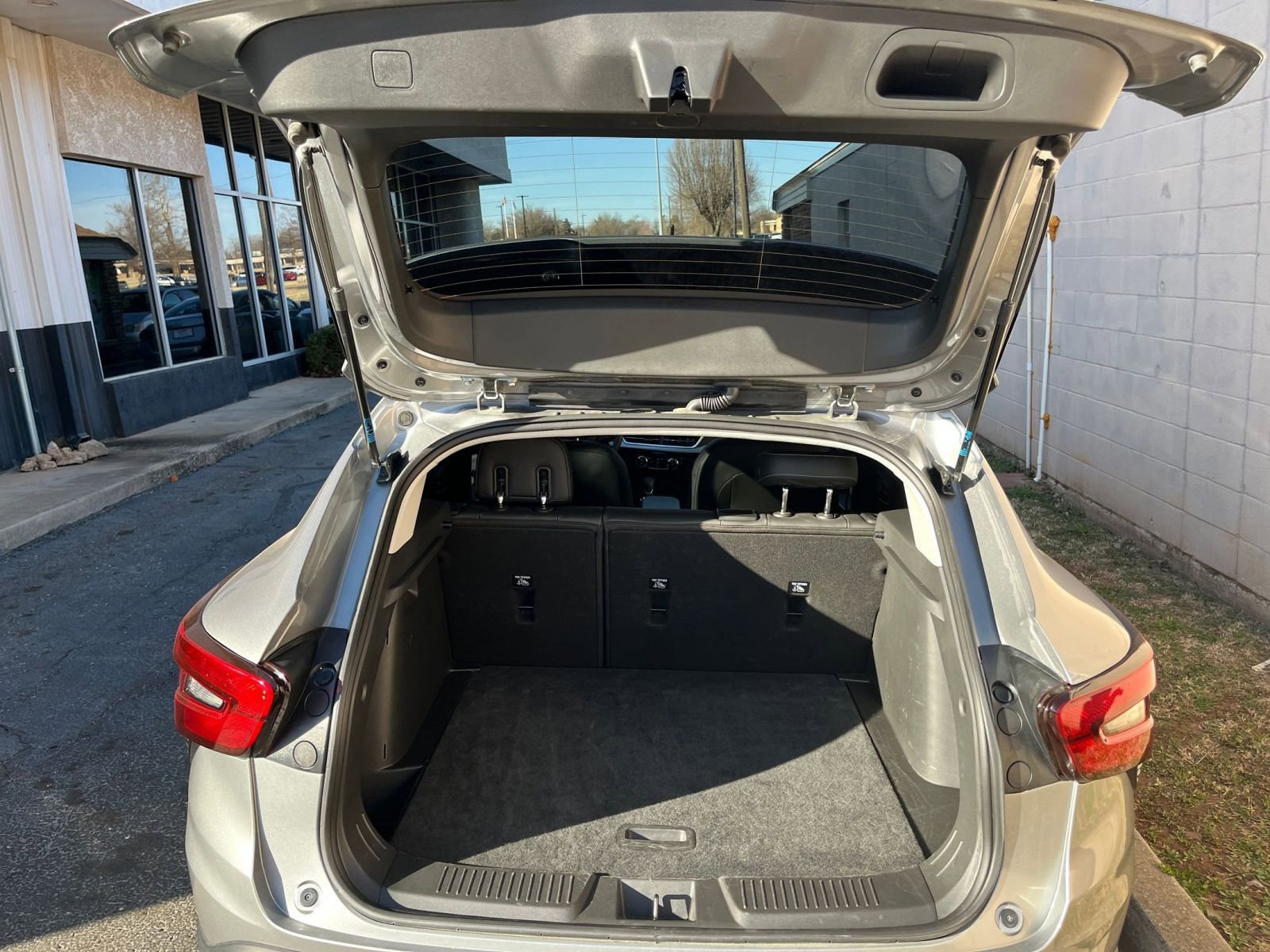 Thumbnail: 2025 Chevrolet Trax - 30