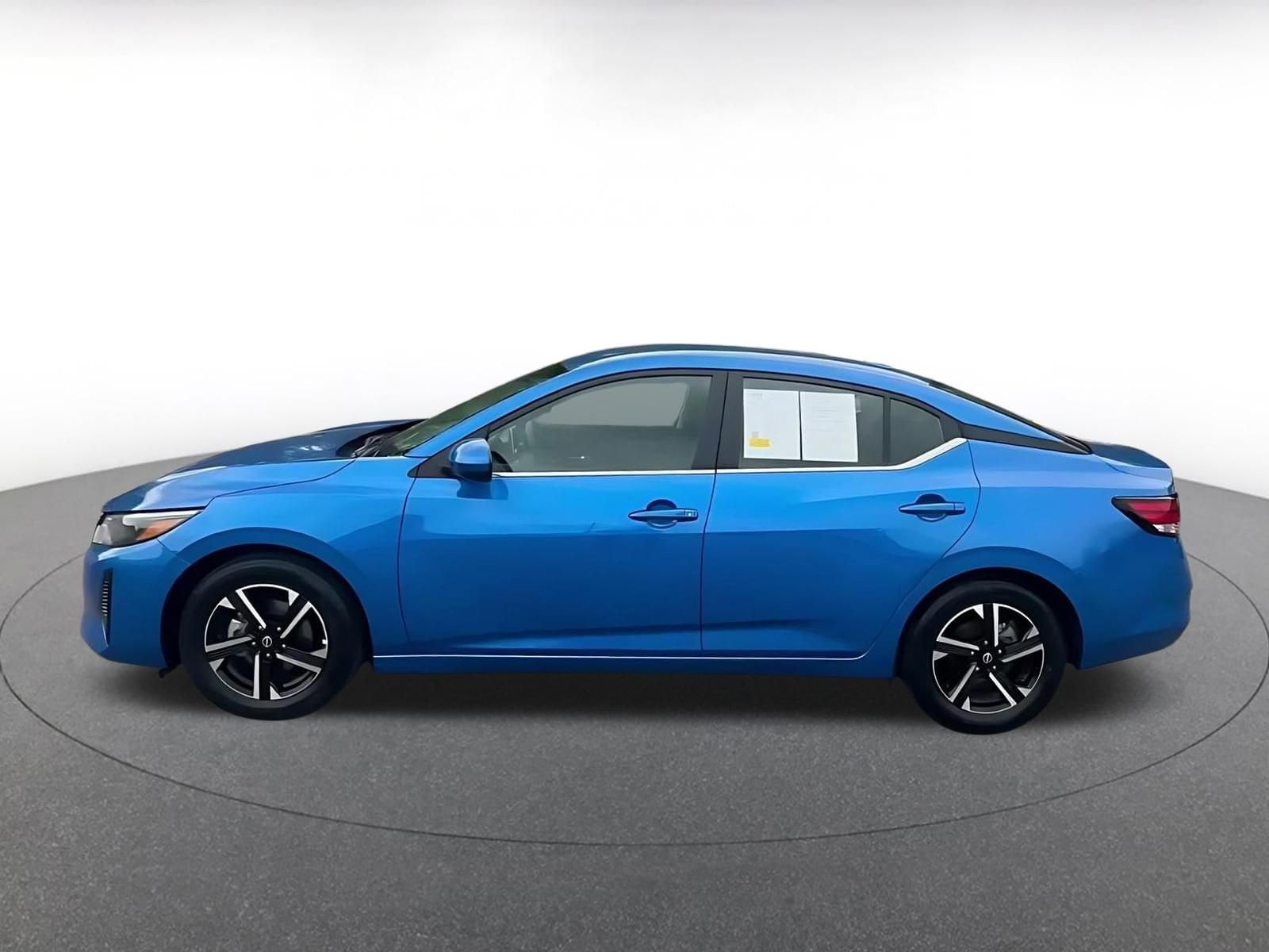 Thumbnail: 2025 Nissan Sentra - 9