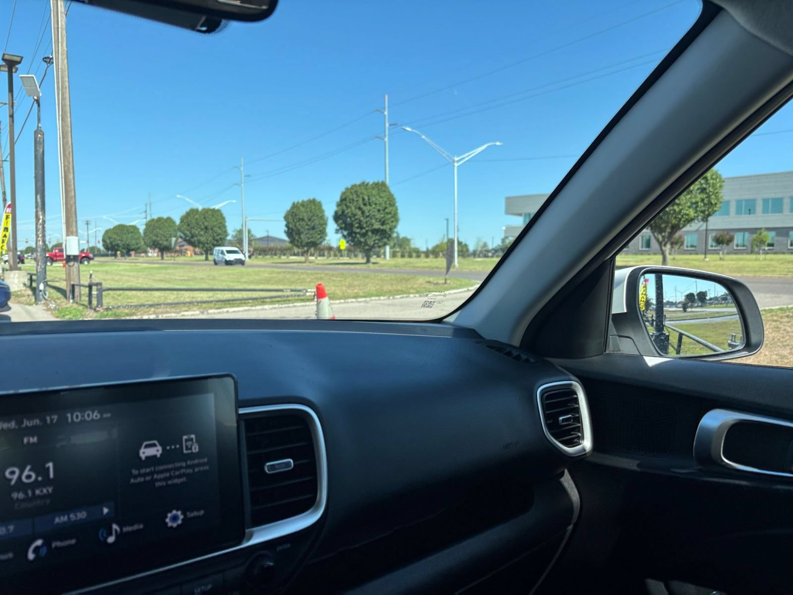 Thumbnail: 2025 Hyundai Venue - 35