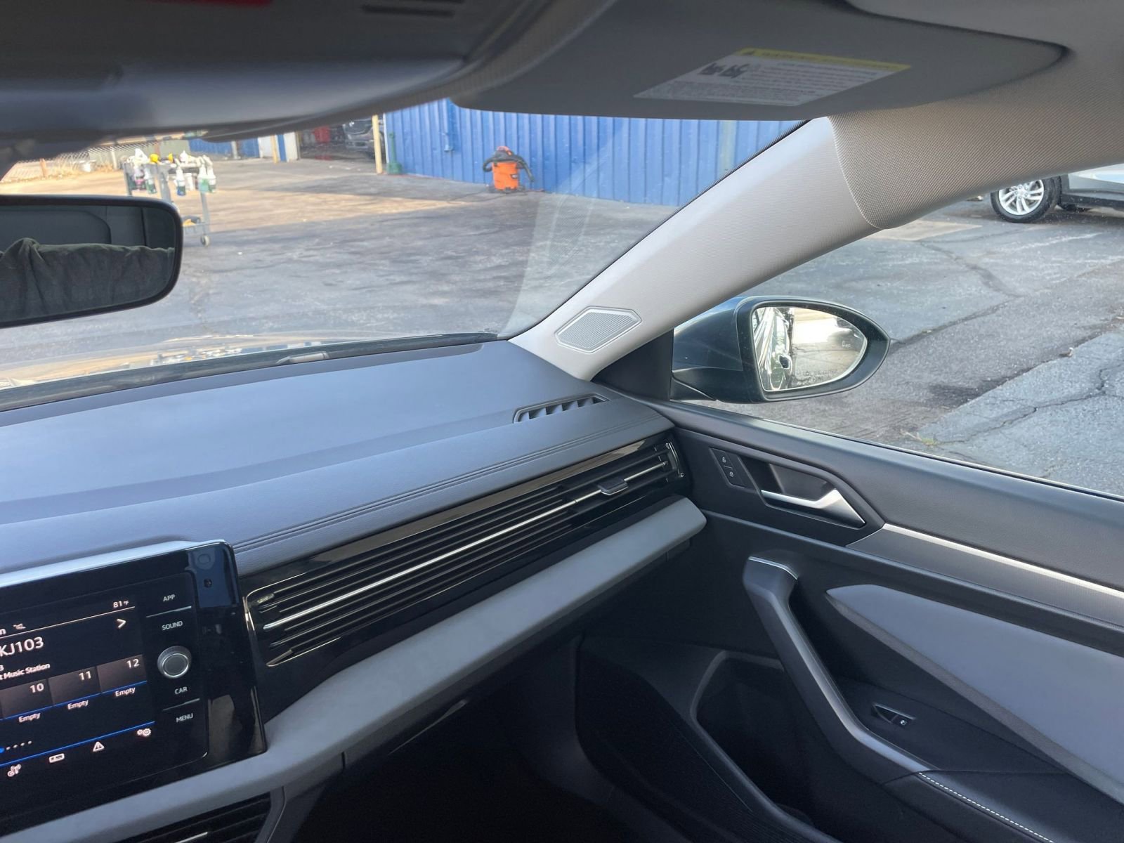 Thumbnail: 2025 Volkswagen Jetta - 34