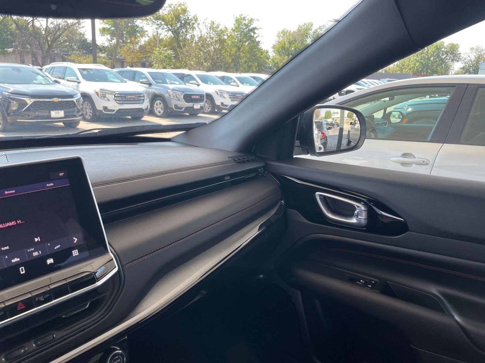 Thumbnail: 2025 Jeep Compass - 34