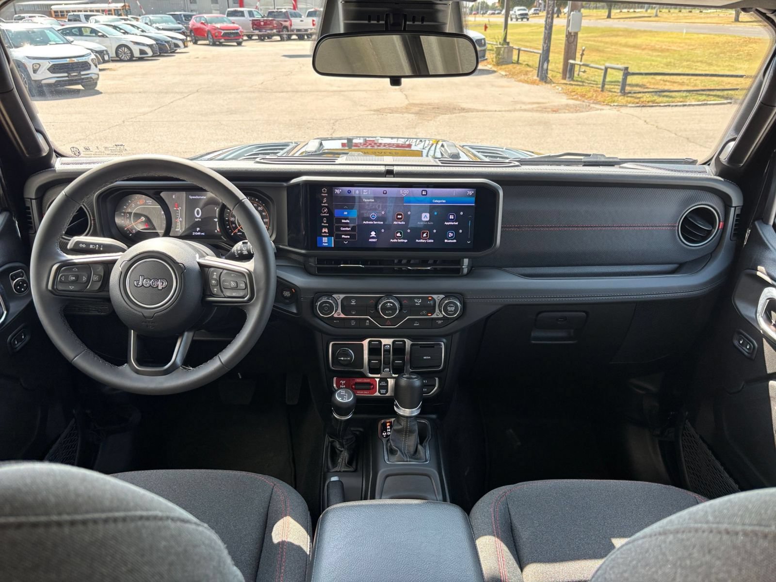 Thumbnail: 2025 Jeep Wrangler - 31