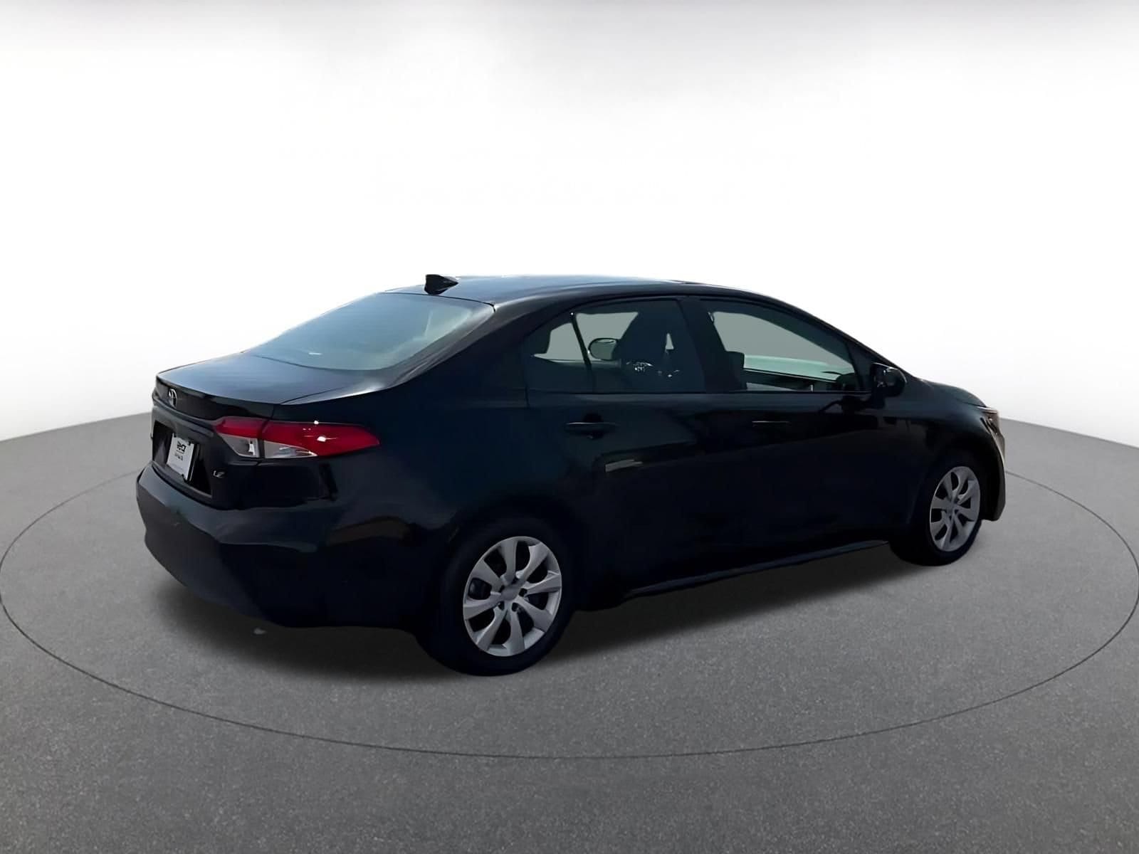 Thumbnail: 2025 Toyota Corolla - 13