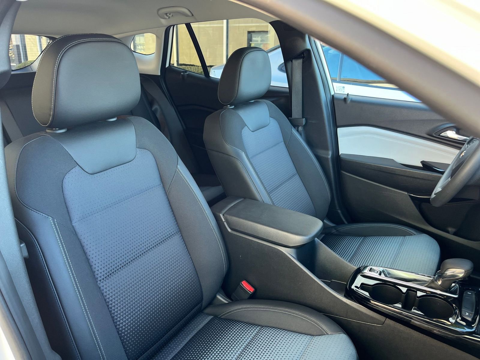 Thumbnail: 2025 Chevrolet Trax - 35