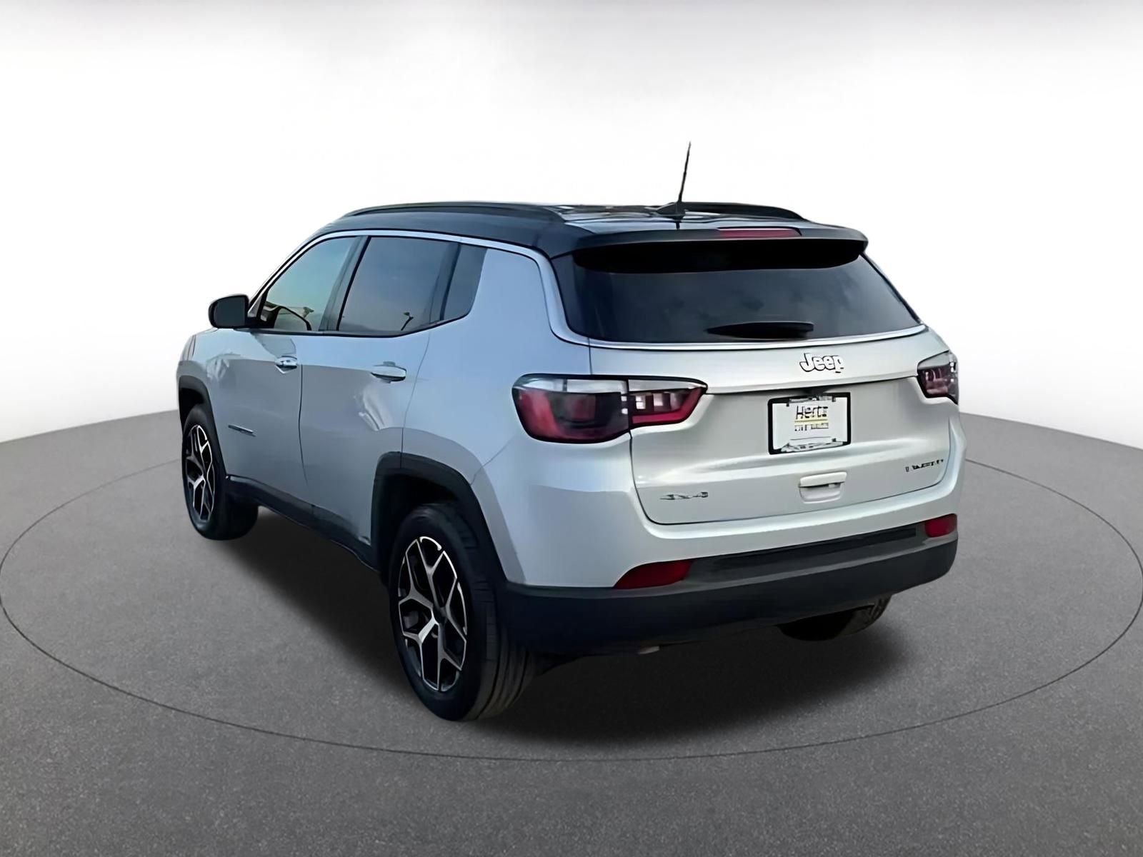 Thumbnail: 2025 Jeep Compass - 10