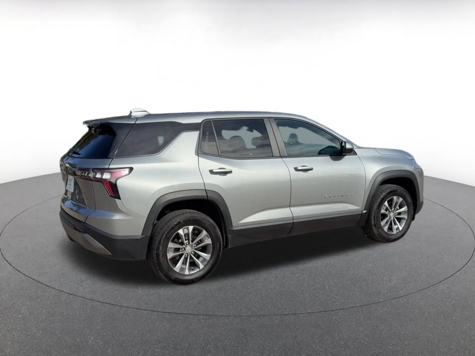 Thumbnail: 2025 Chevrolet Equinox - 15