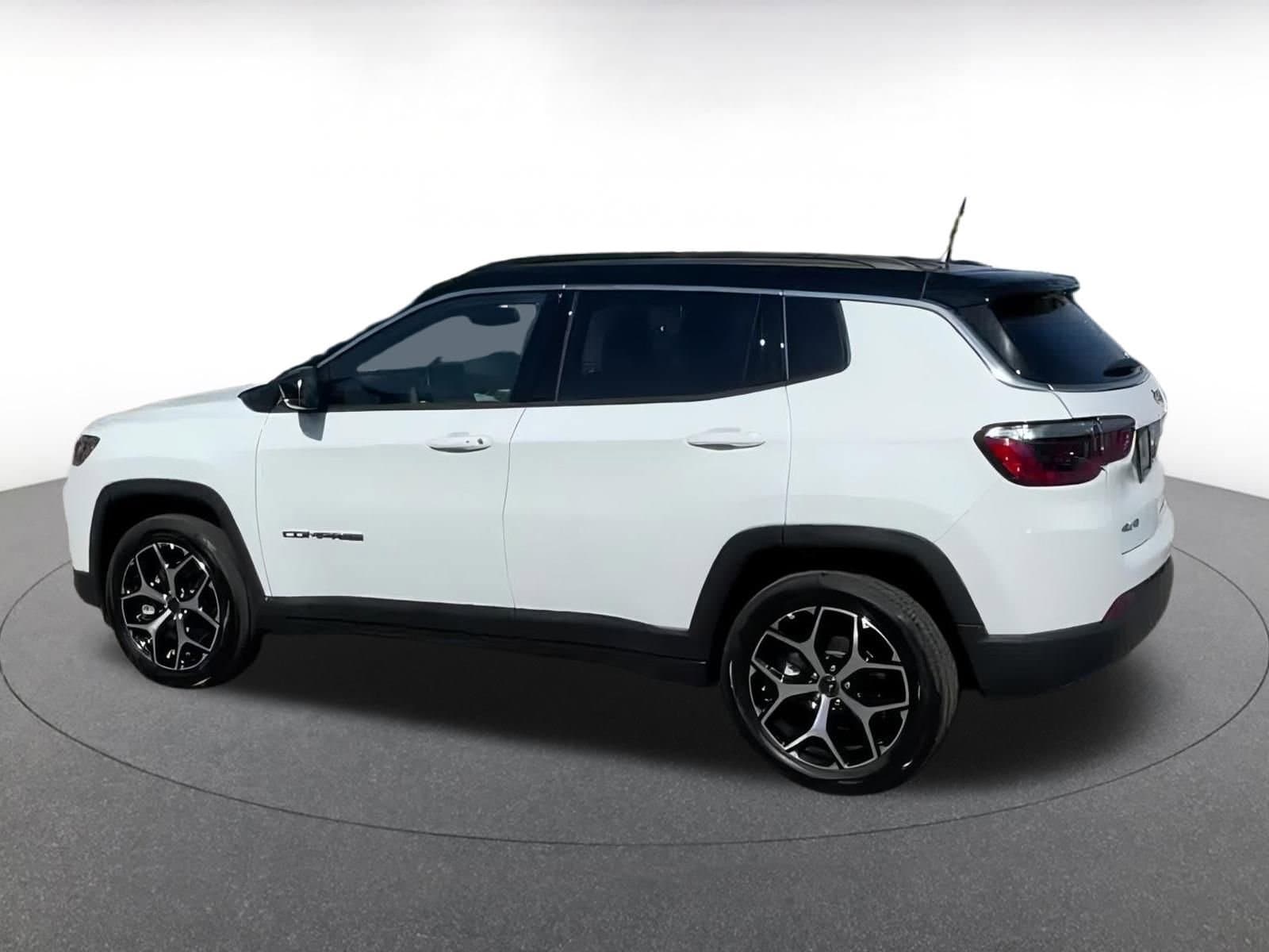 Thumbnail: 2025 Jeep Compass - 10