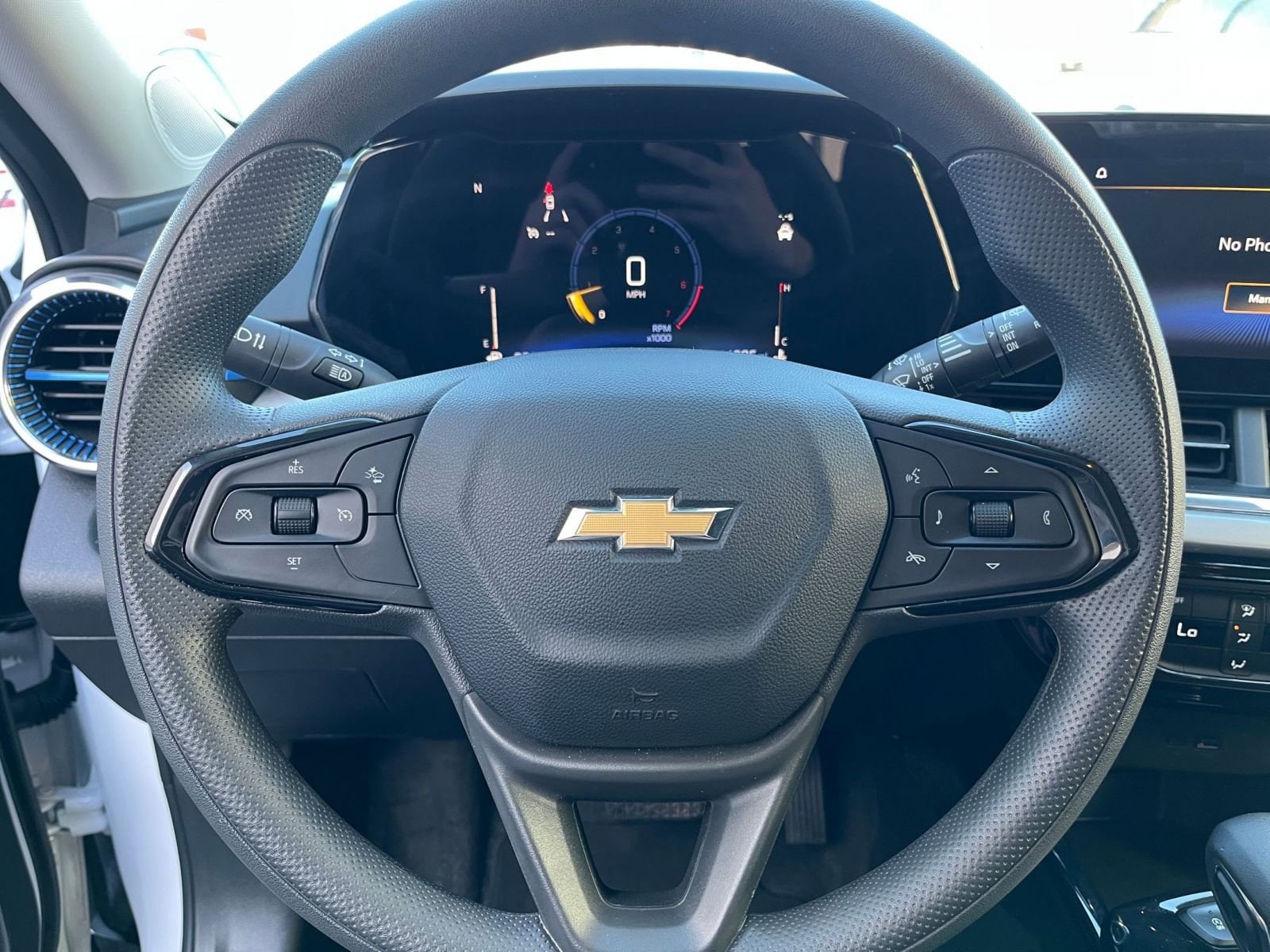 Thumbnail: 2025 Chevrolet Trax - 27