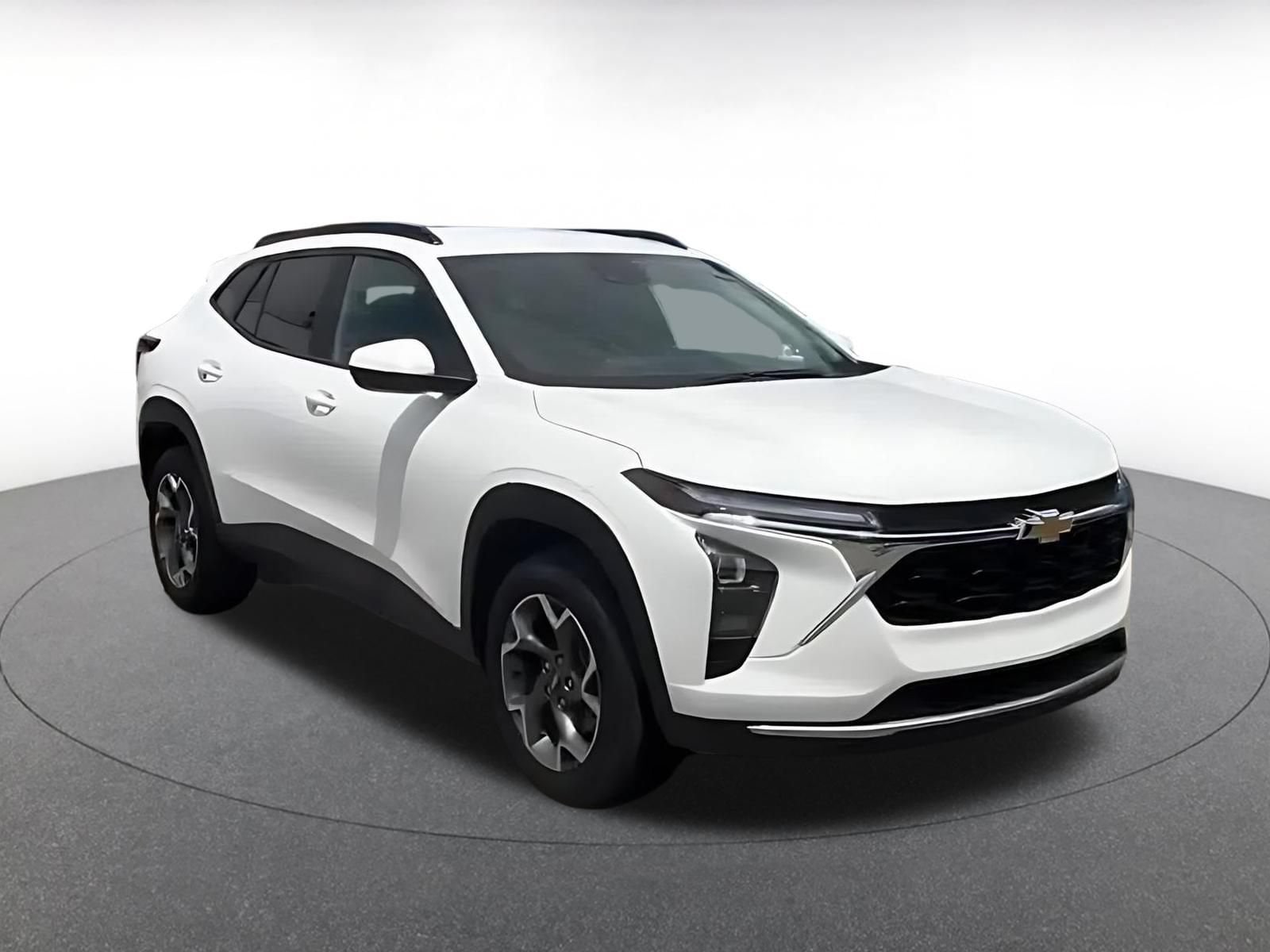 Thumbnail: 2025 Chevrolet Trax - 2