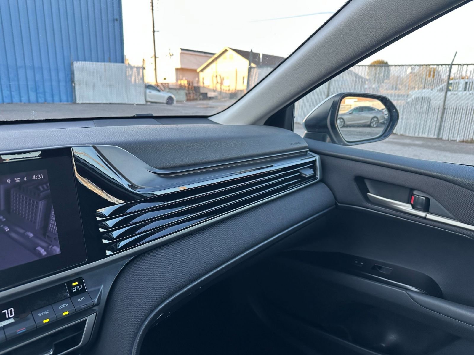 Thumbnail: 2025 Toyota Camry - 34