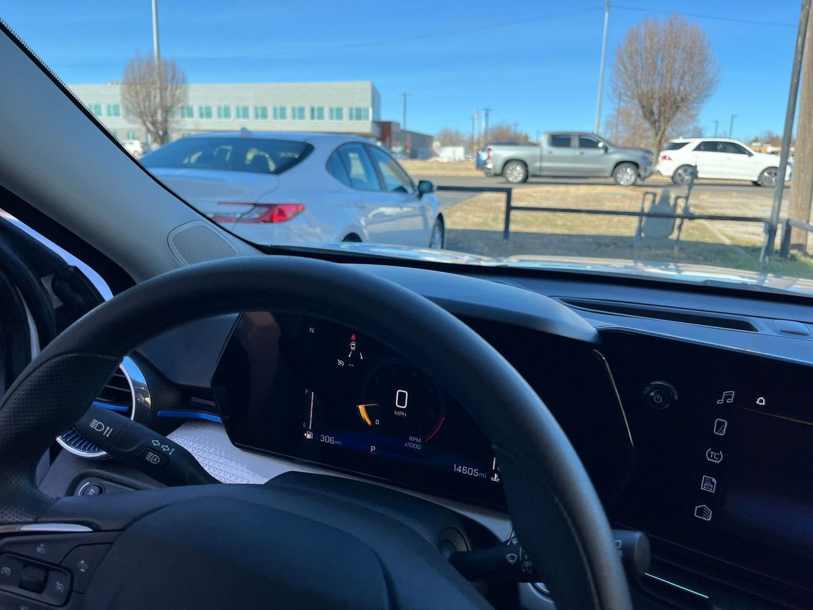 Thumbnail: 2025 Chevrolet Trax - 33