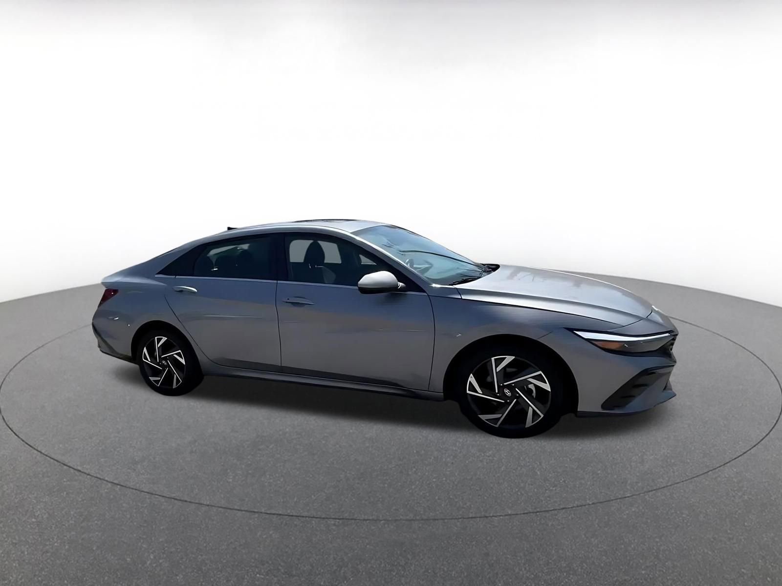 Thumbnail: 2025 Hyundai Elantra - 2