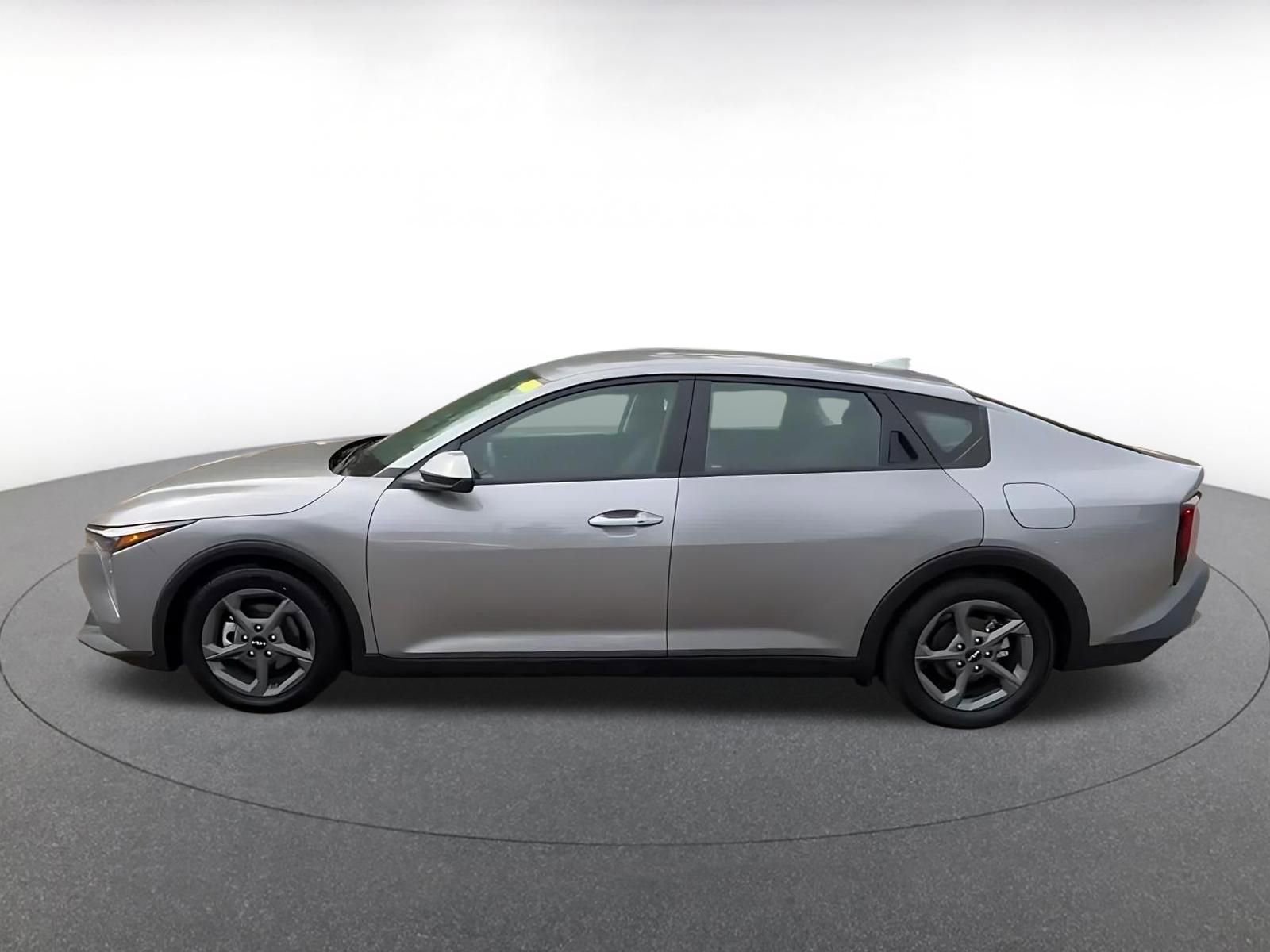 Thumbnail: 2025 Kia K4 - 10