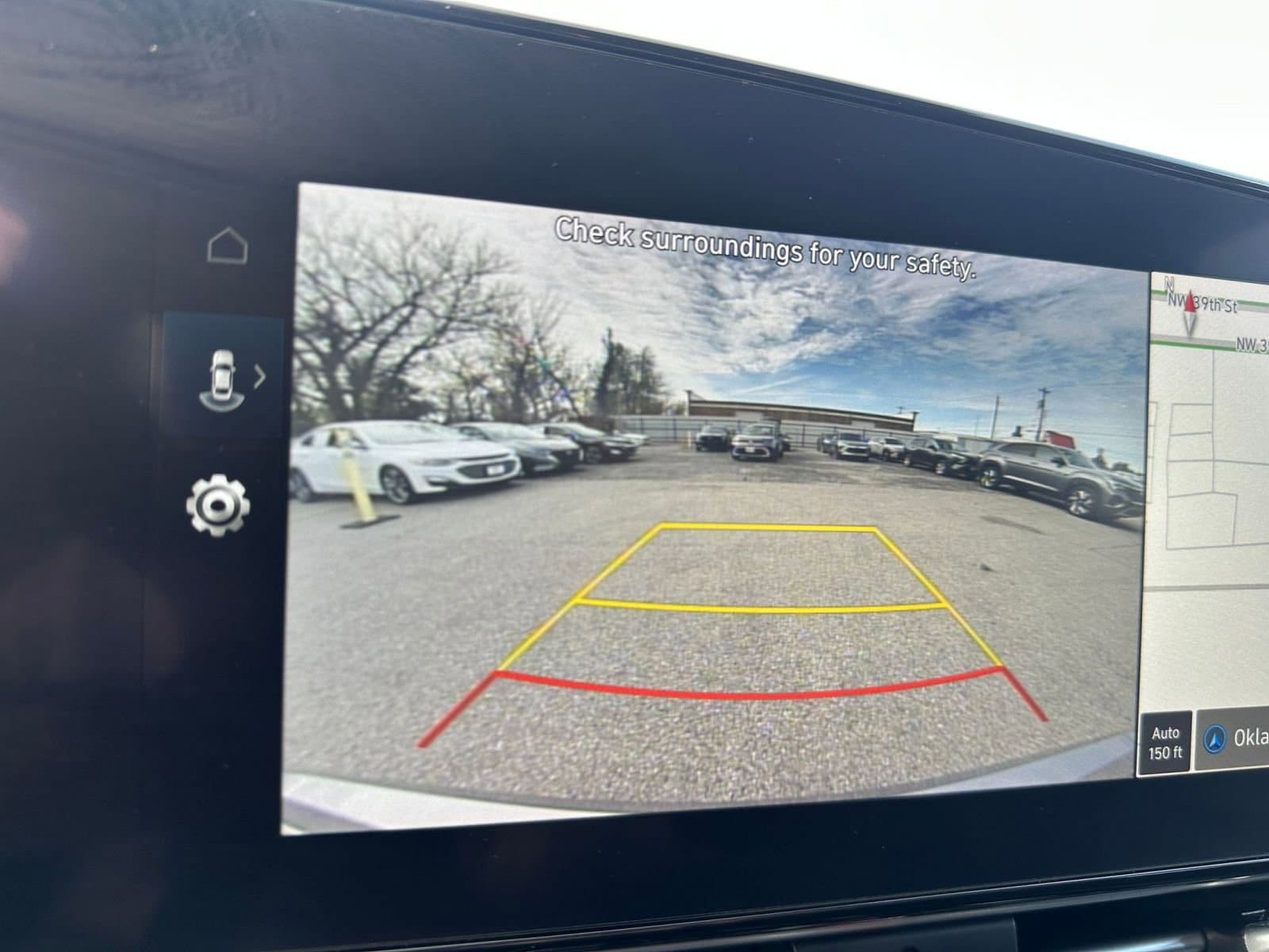 Thumbnail: 2025 Hyundai Elantra - 17