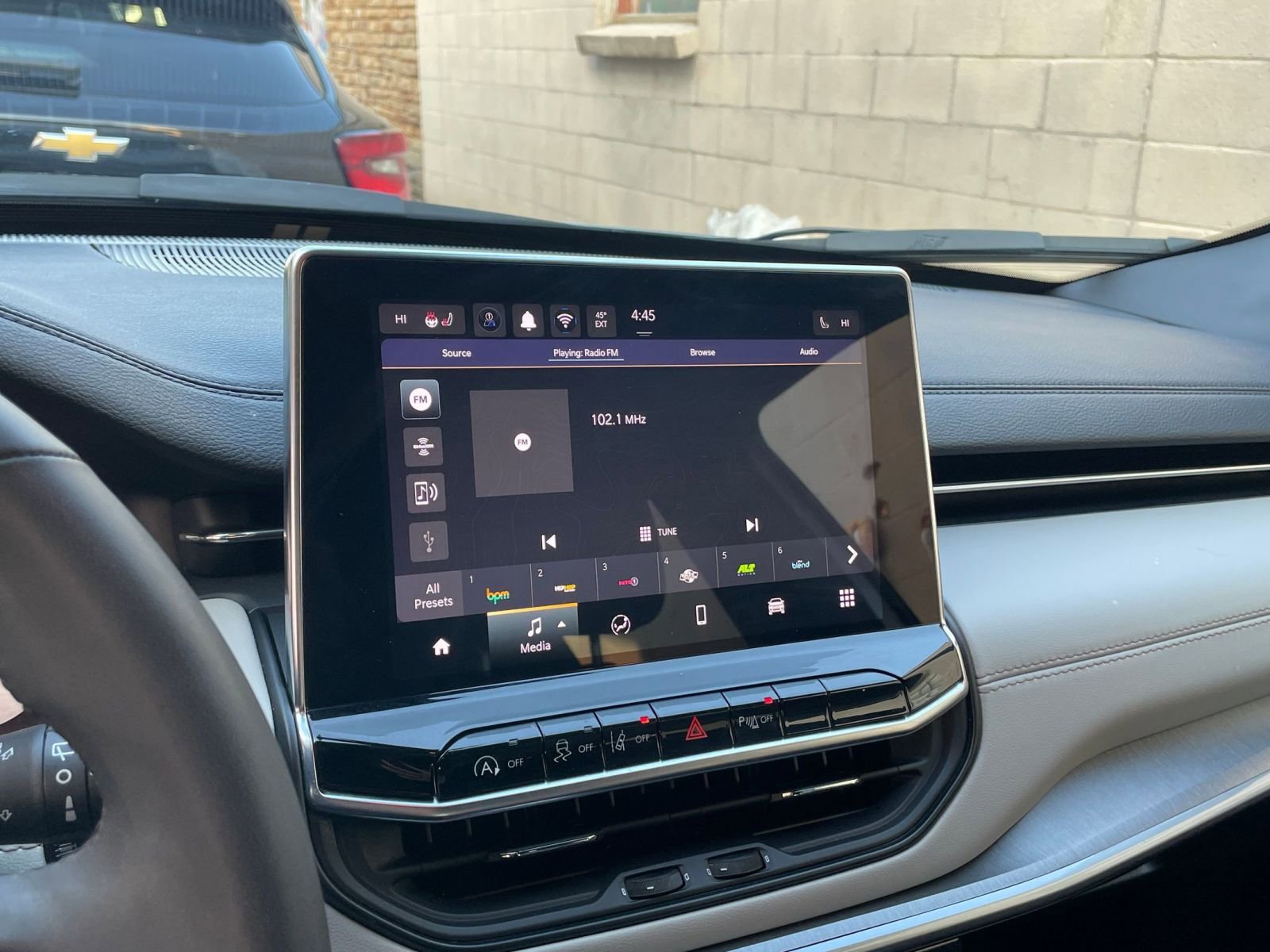 Thumbnail: 2025 Jeep Compass - 20