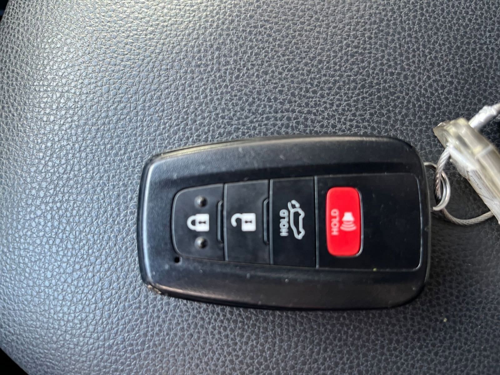 Thumbnail: 2025 Toyota RAV4 - 22