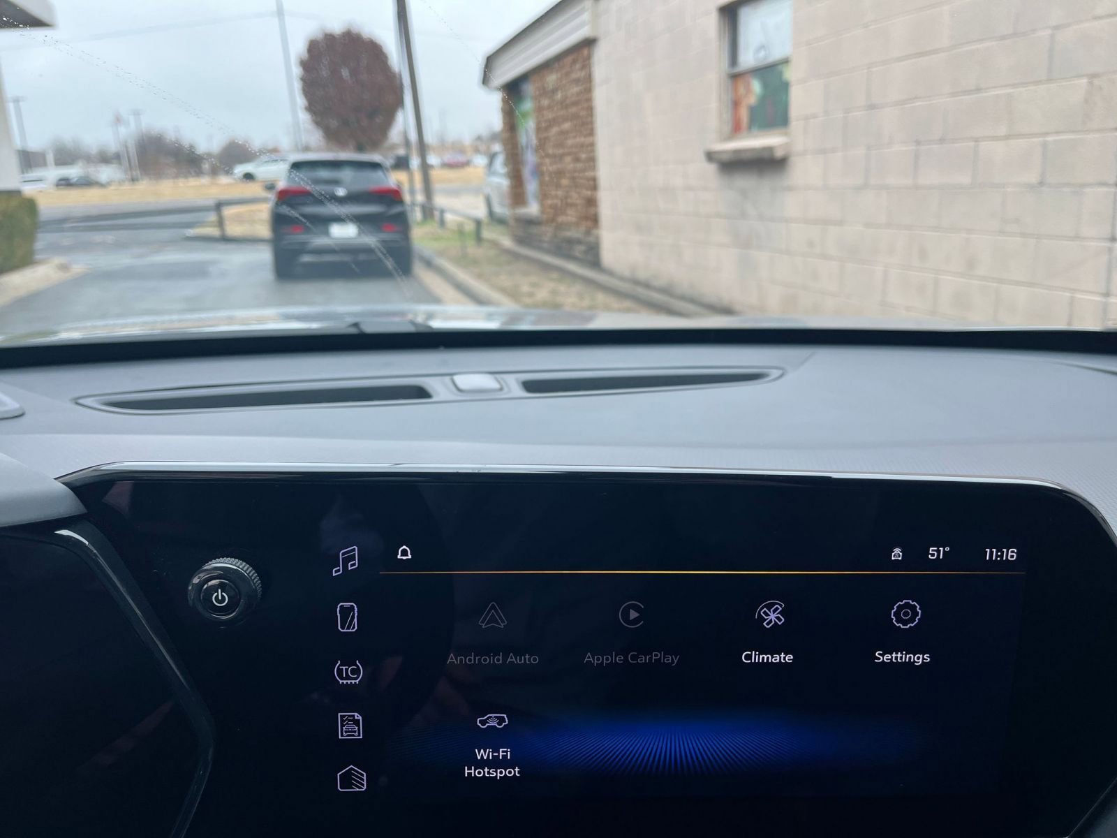 Thumbnail: 2025 Chevrolet Trax - 18