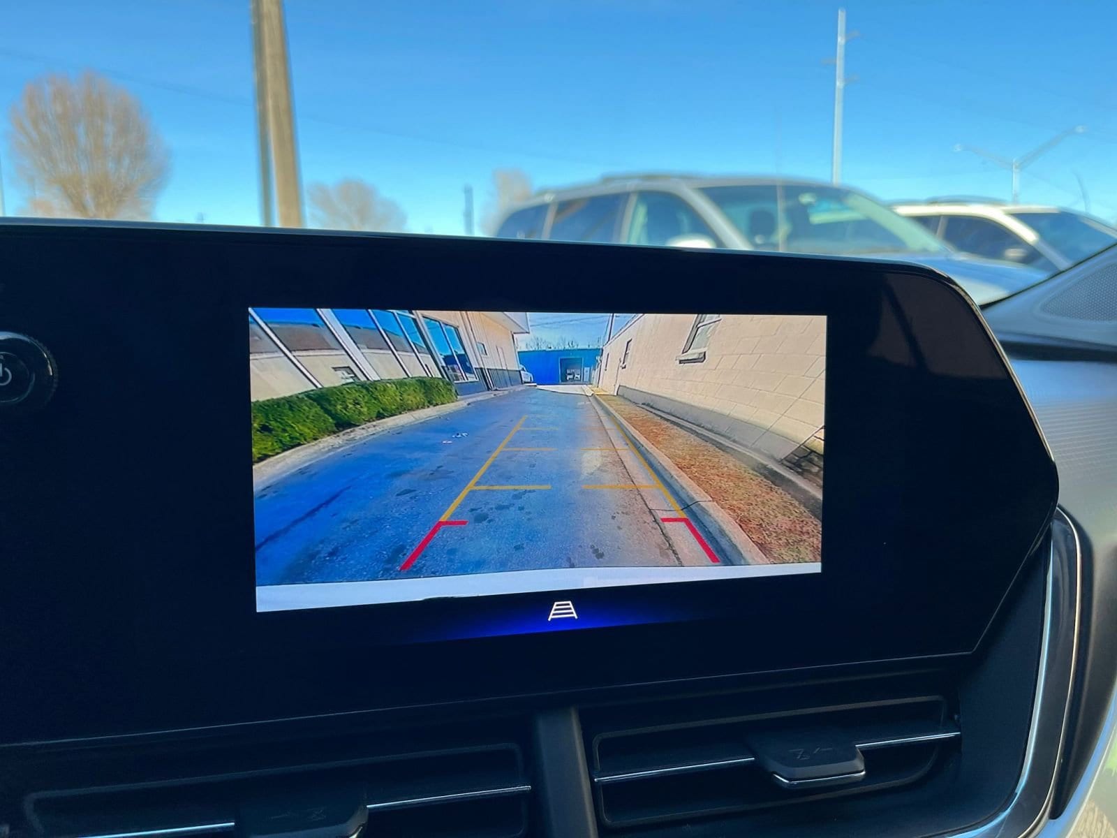 Thumbnail: 2025 Chevrolet Trax - 22