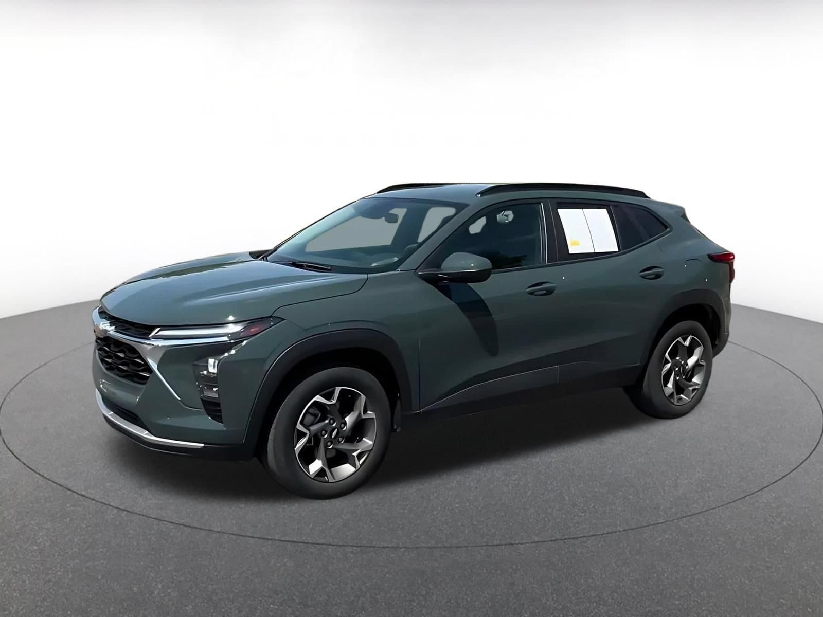 Thumbnail: 2025 Chevrolet Trax - 7