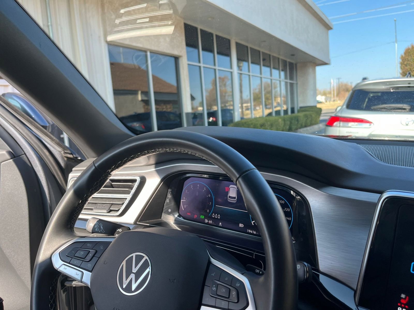 Thumbnail: 2025 Volkswagen Atlas - 34