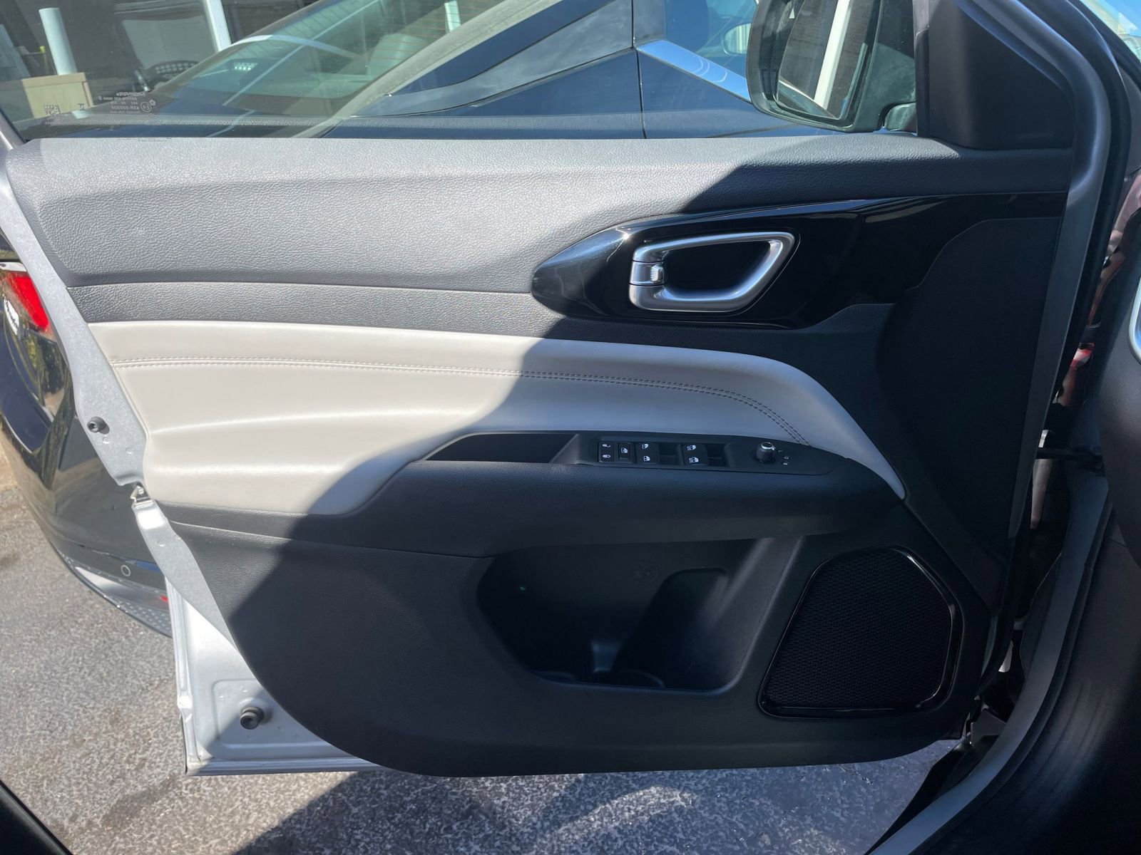 Thumbnail: 2025 Jeep Compass - 18