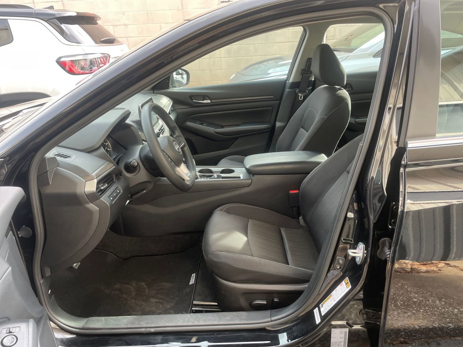 Thumbnail: 2025 Nissan Altima - 25