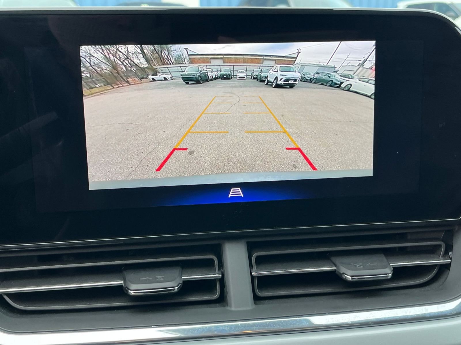 Thumbnail: 2025 Chevrolet Trax - 17