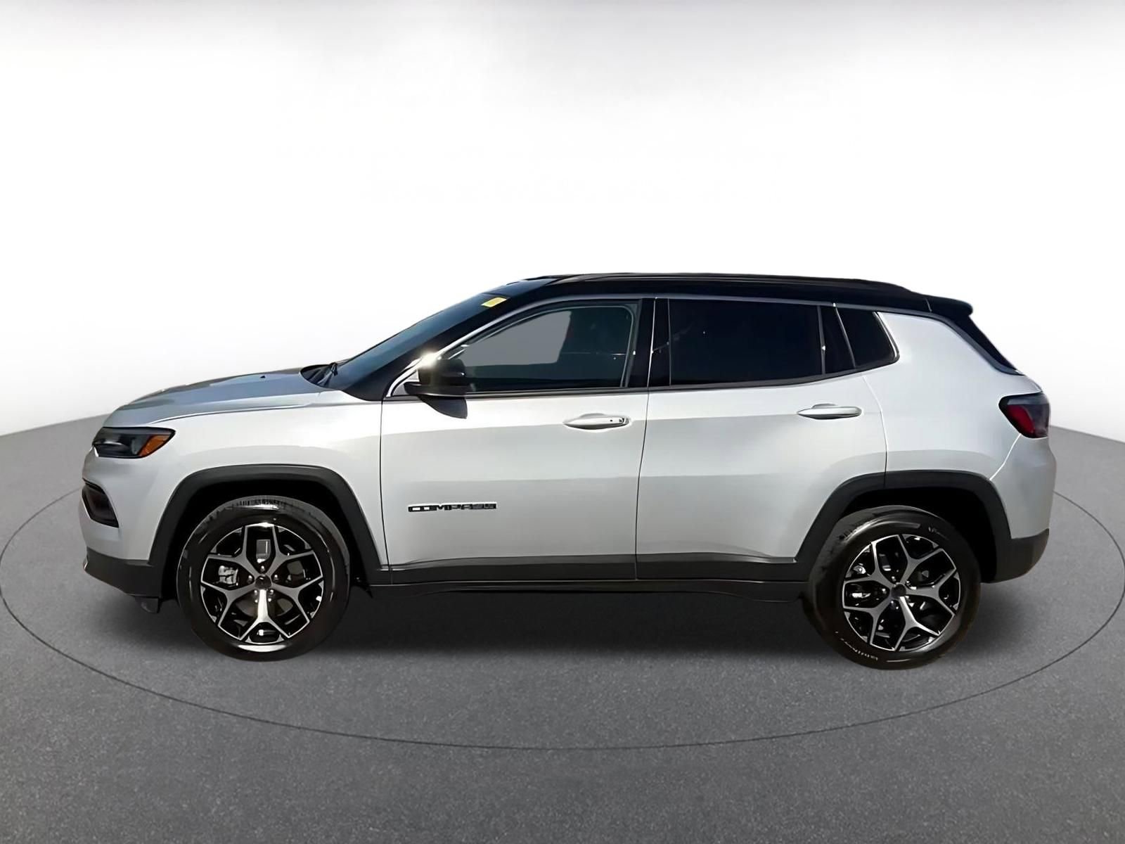Thumbnail: 2025 Jeep Compass - 8