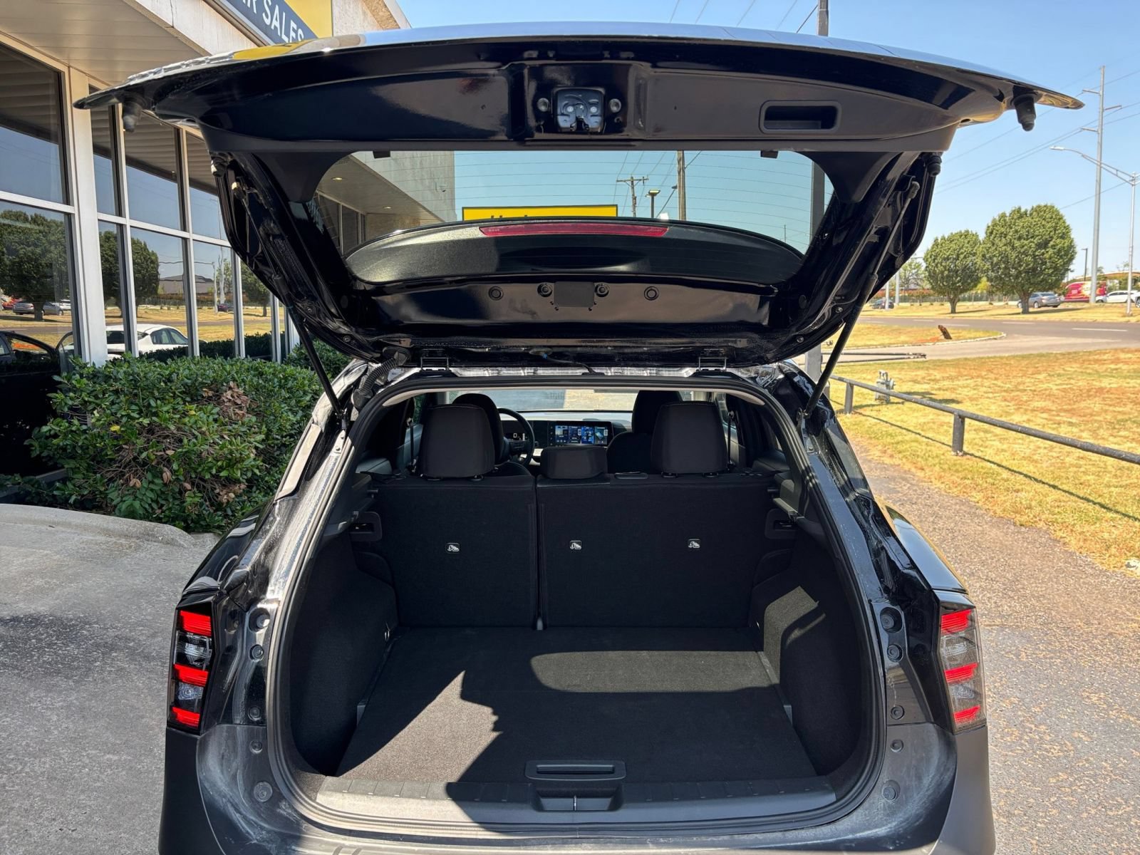 Thumbnail: 2026 Nissan Kicks - 29