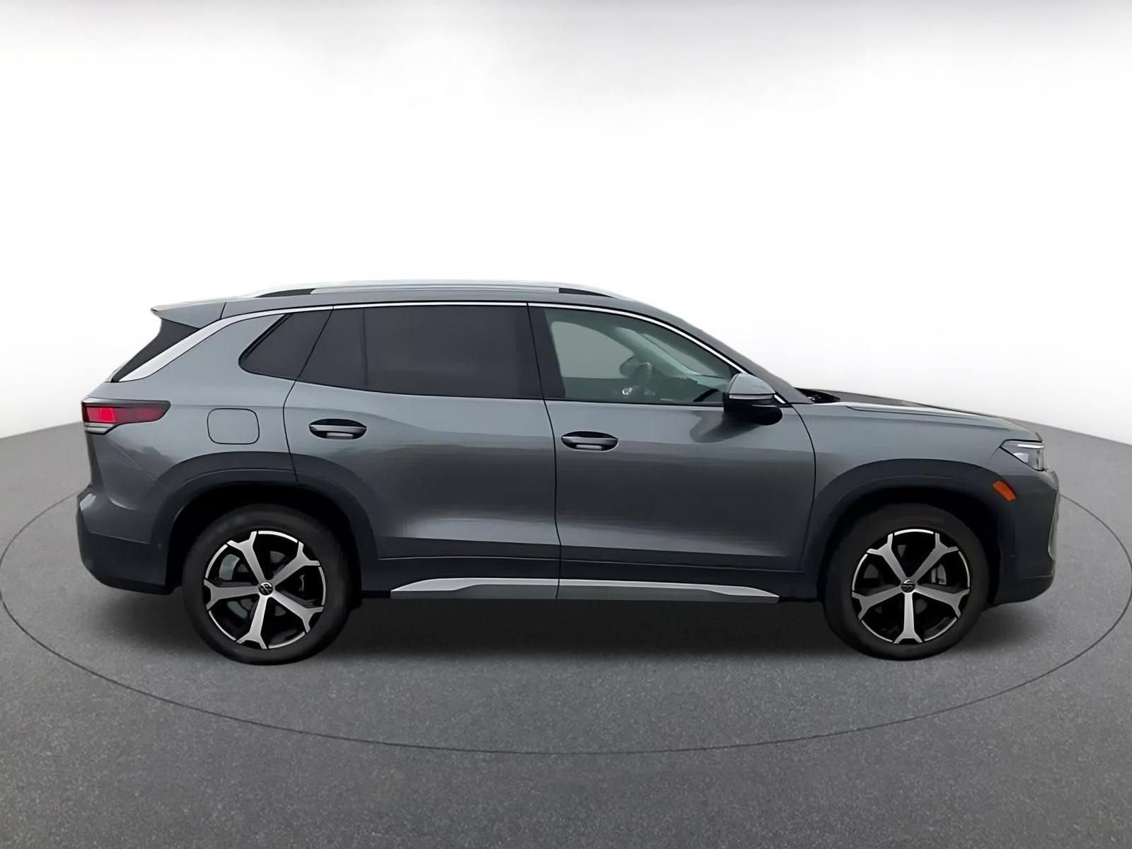 Thumbnail: 2026 Volkswagen Tiguan - 15
