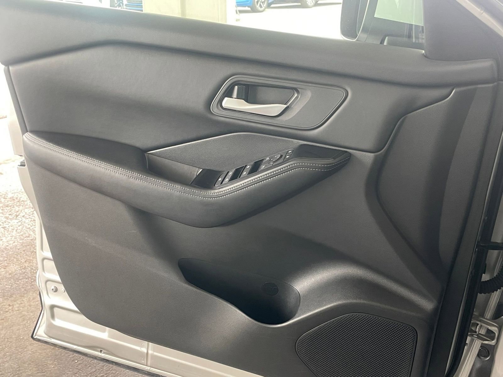 Thumbnail: 2025 Nissan Rogue - 18