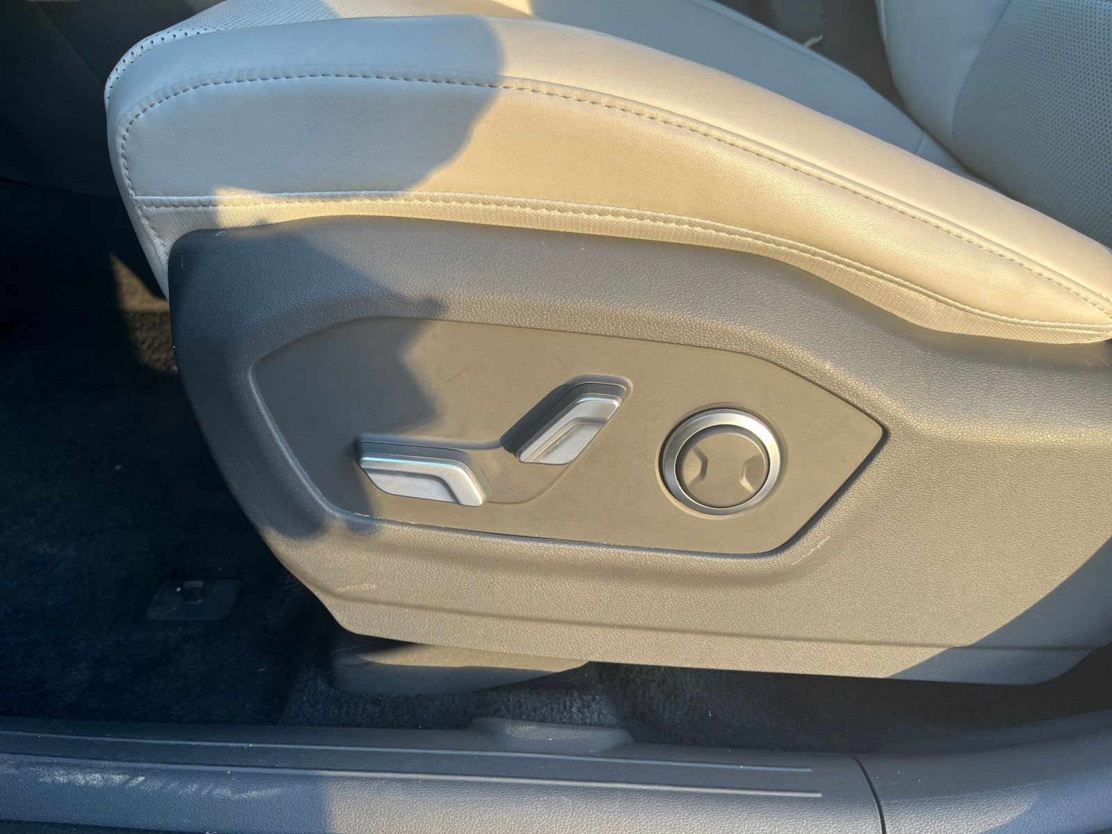 Thumbnail: 2025 Hyundai Santa Fe - 23