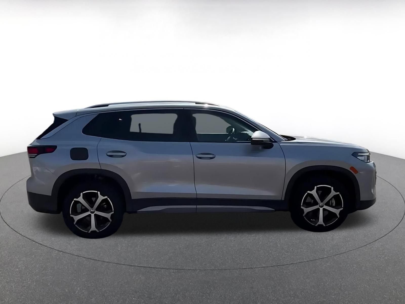 Thumbnail: 2026 Volkswagen Tiguan - 13