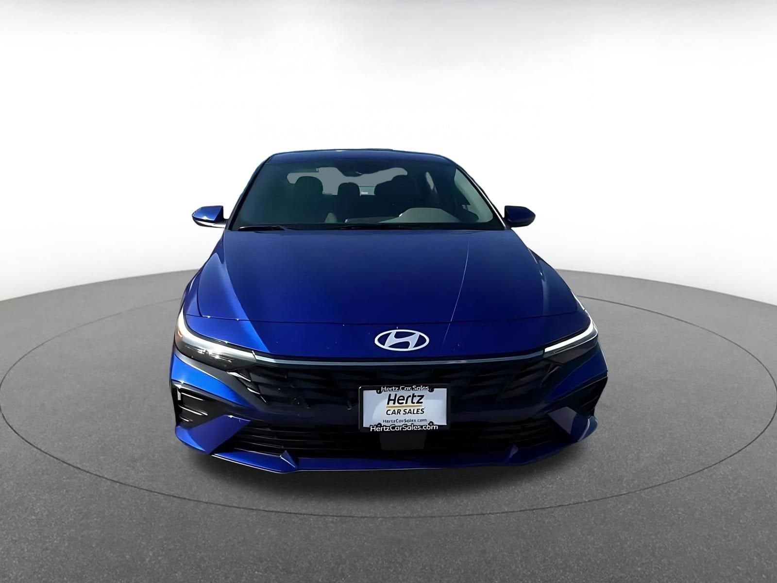 Thumbnail: 2025 Hyundai Elantra - 4