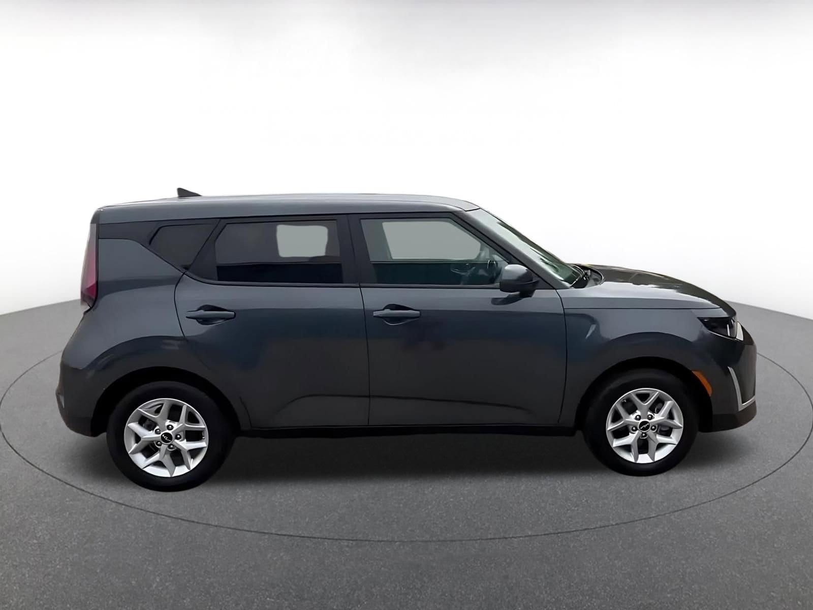 Thumbnail: 2025 Kia Soul - 16
