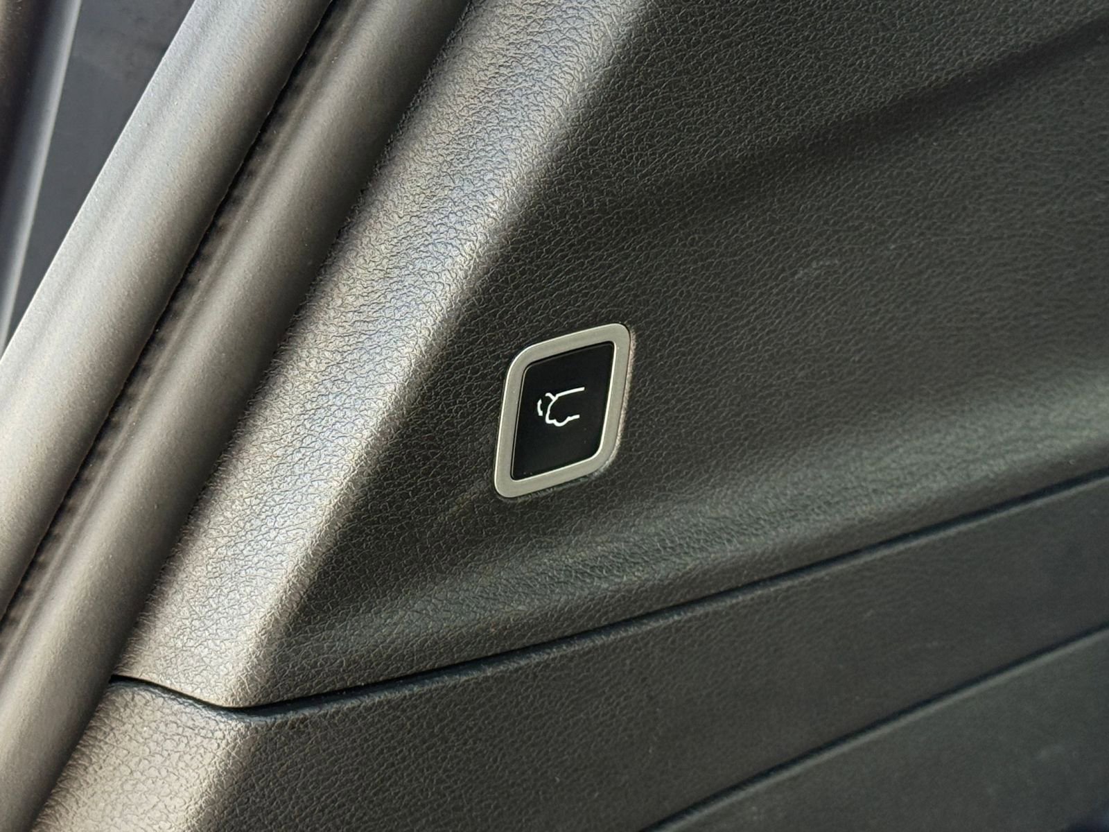 Thumbnail: 2025 Chrysler Pacifica - 24