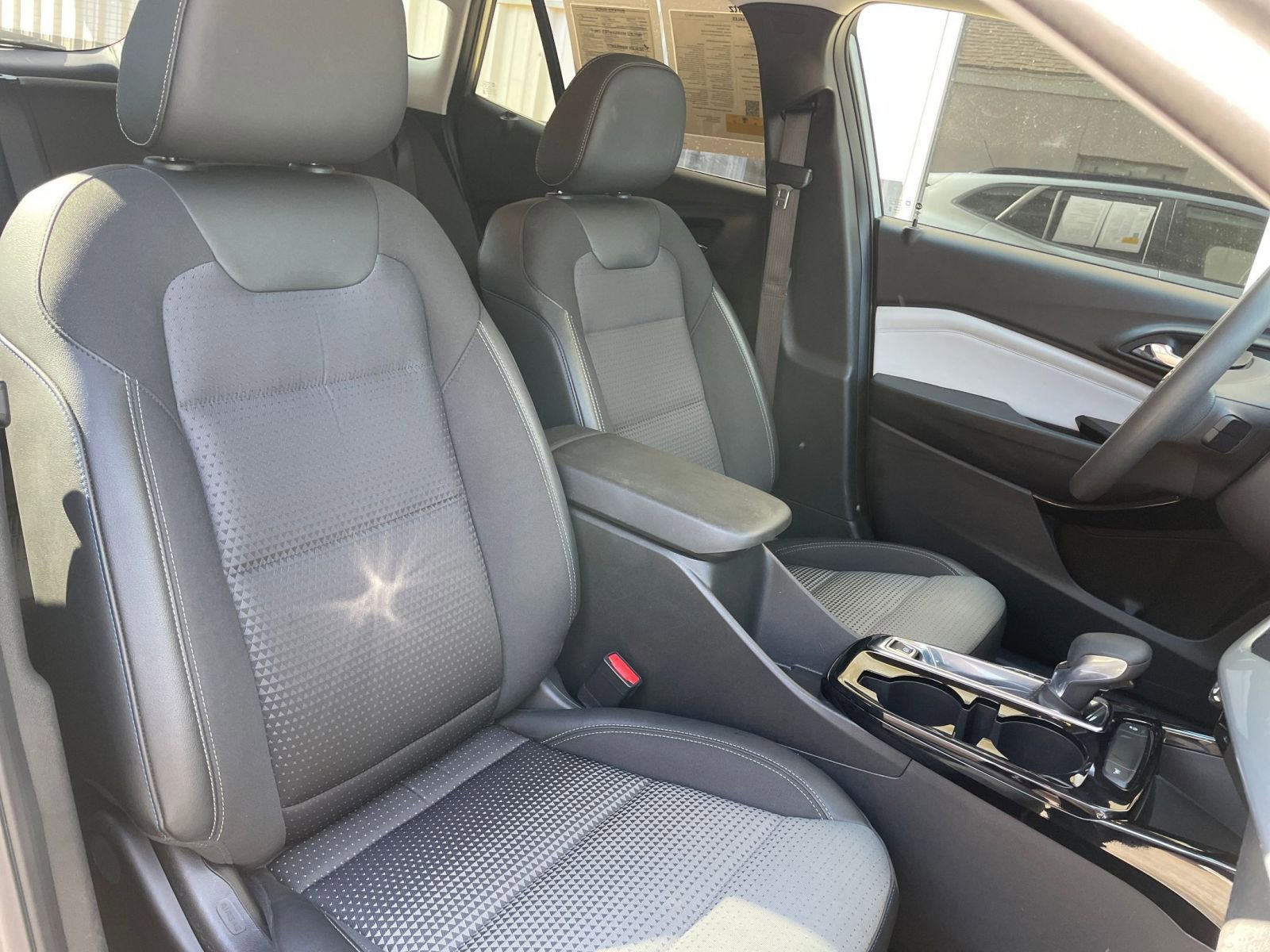 Thumbnail: 2025 Chevrolet Trax - 35