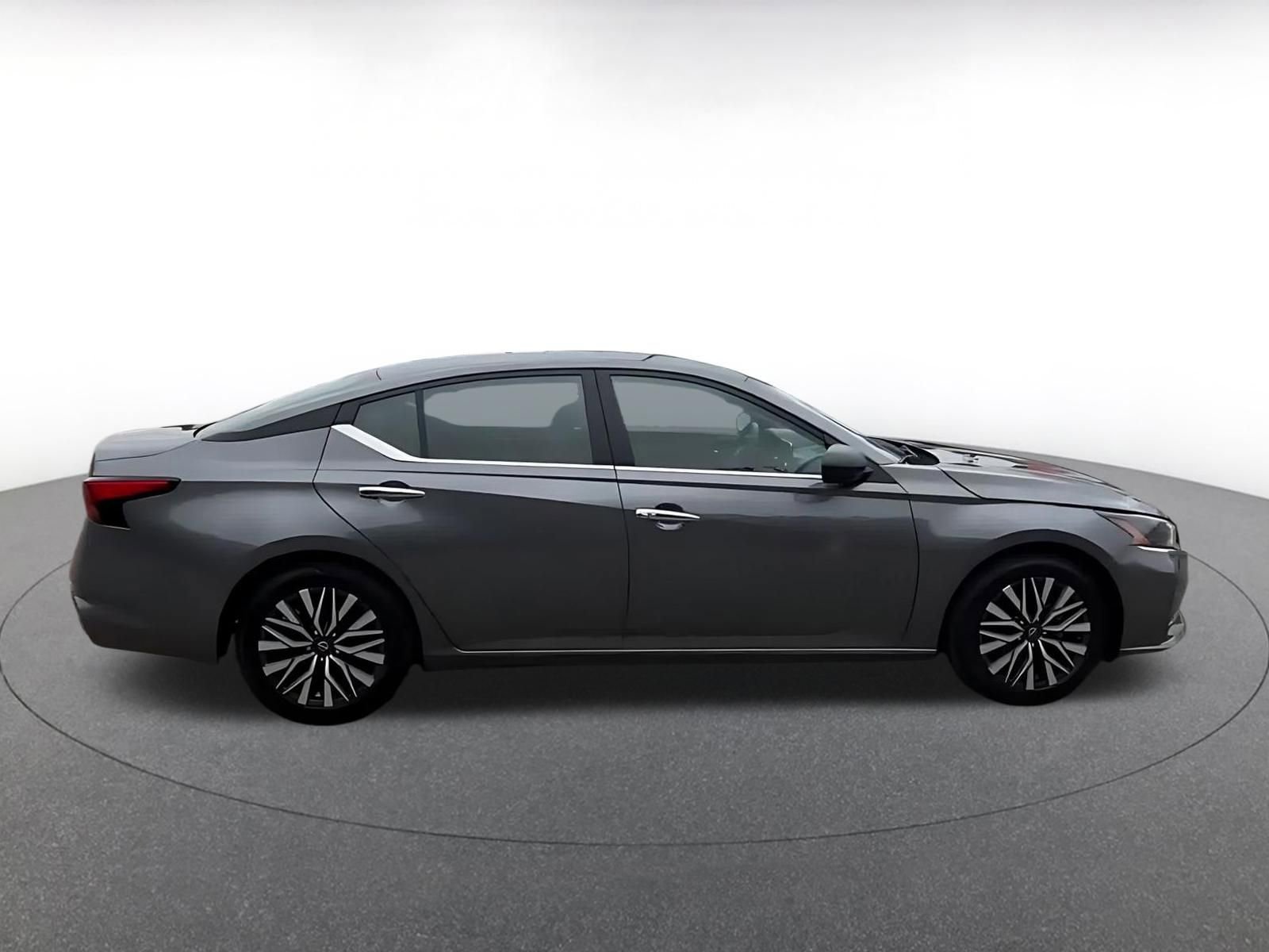 Thumbnail: 2025 Nissan Altima - 16
