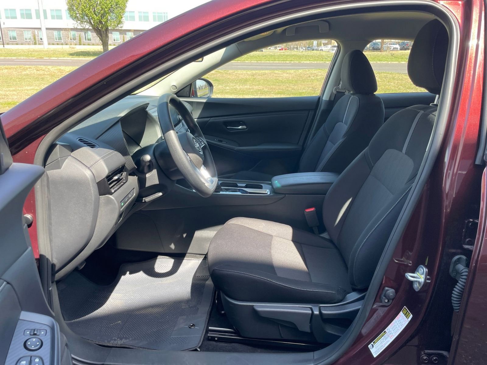 Thumbnail: 2025 Nissan Sentra - 24