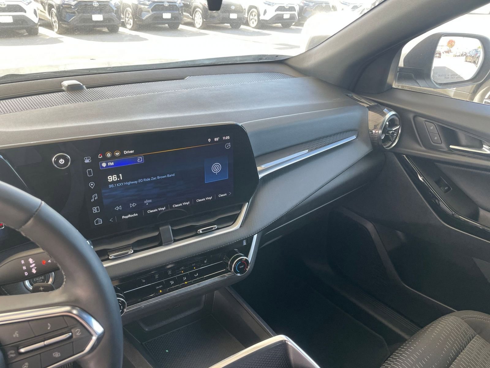 Thumbnail: 2025 Chevrolet Equinox - 18