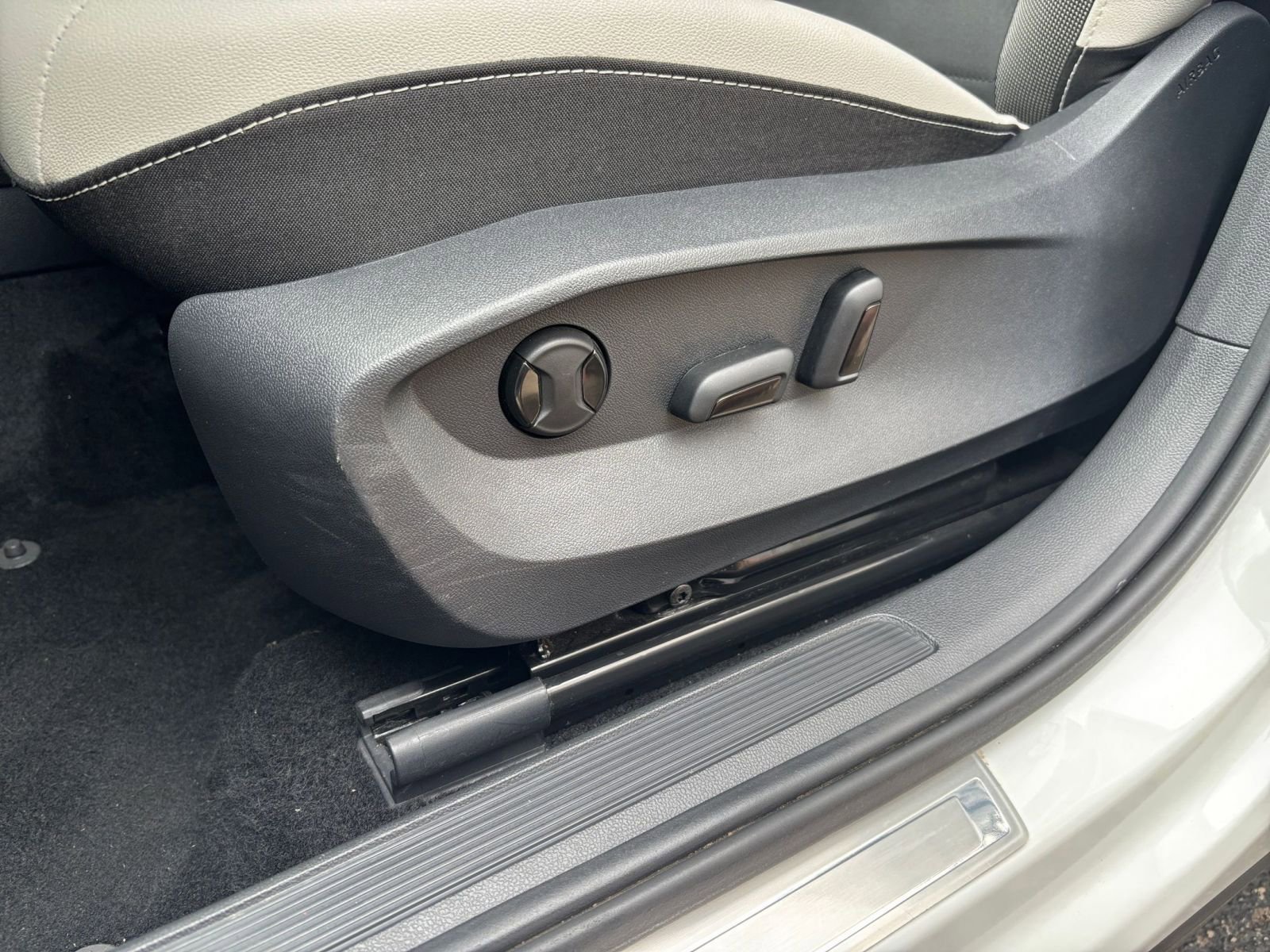 Thumbnail: 2025 Volkswagen Taos - 22