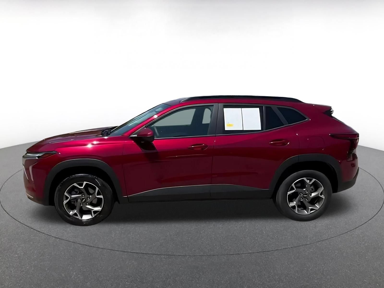 Thumbnail: 2025 Chevrolet Trax - 7