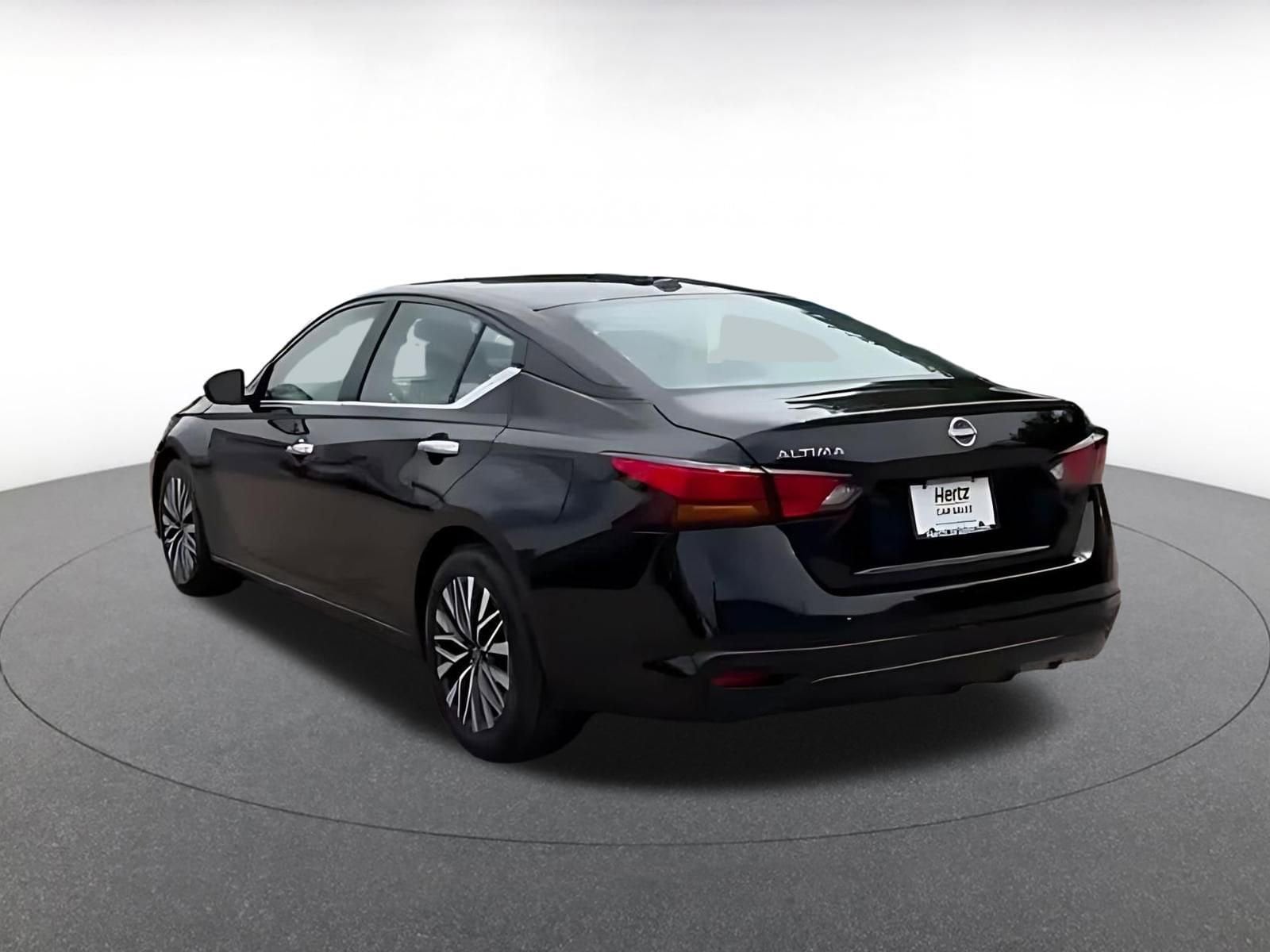 Thumbnail: 2025 Nissan Altima - 10