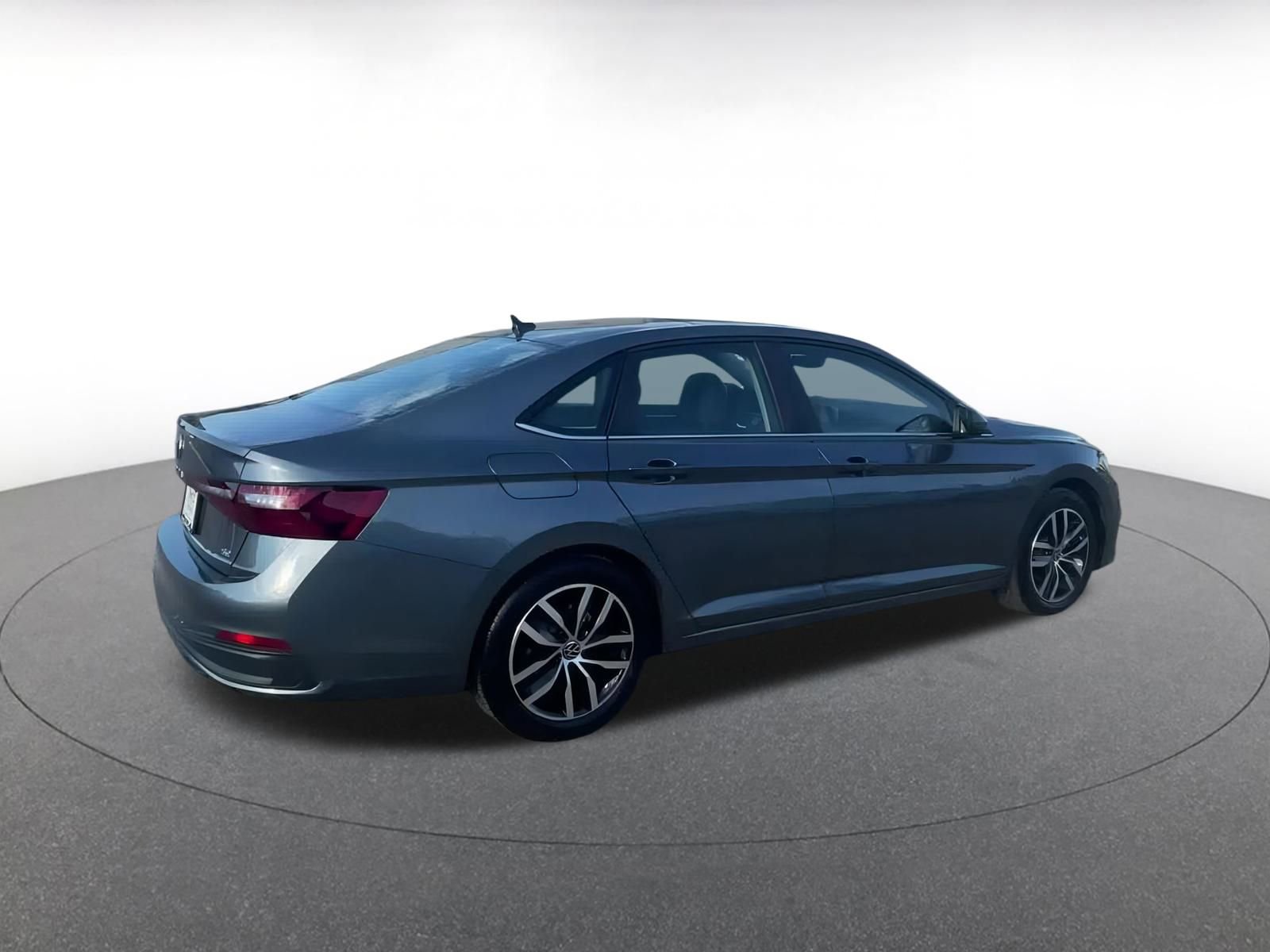 Thumbnail: 2025 Volkswagen Jetta - 15